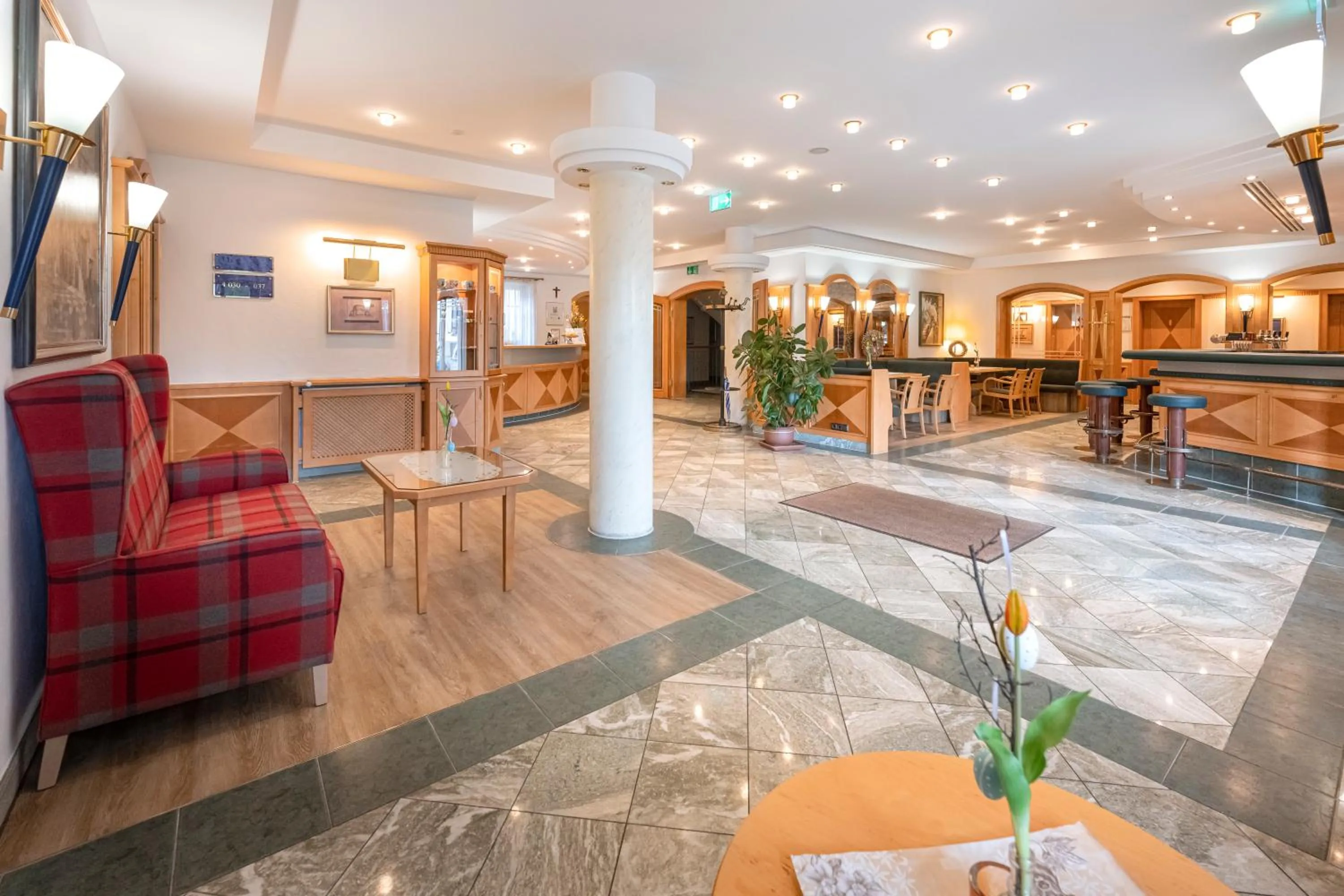 Lobby or reception in Hotel Neuwirt