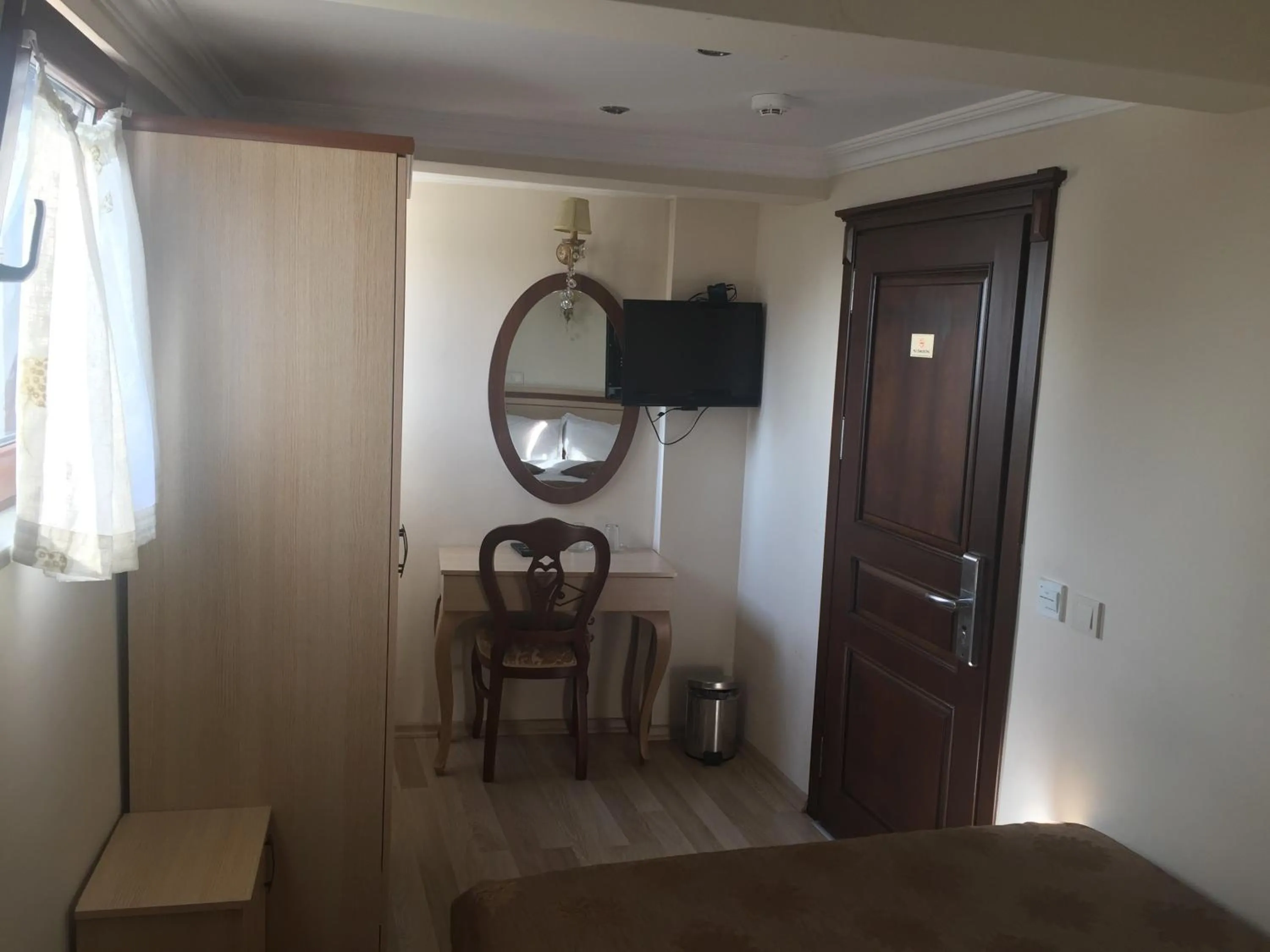 Photo of the whole room in Sultan Palace Hotel