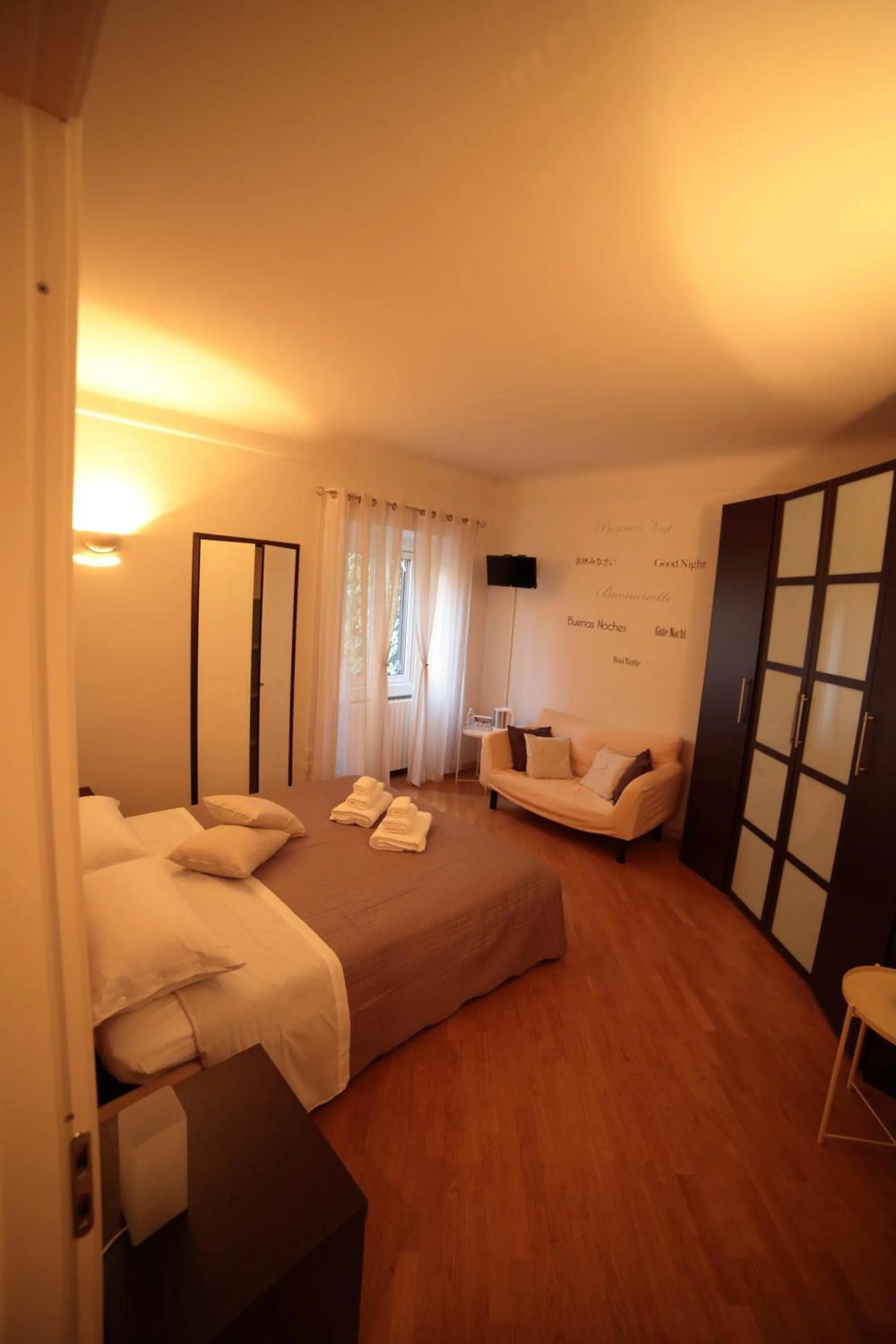 Bedroom, Bed in B&B Terrazza Baires - in the heart of Milan