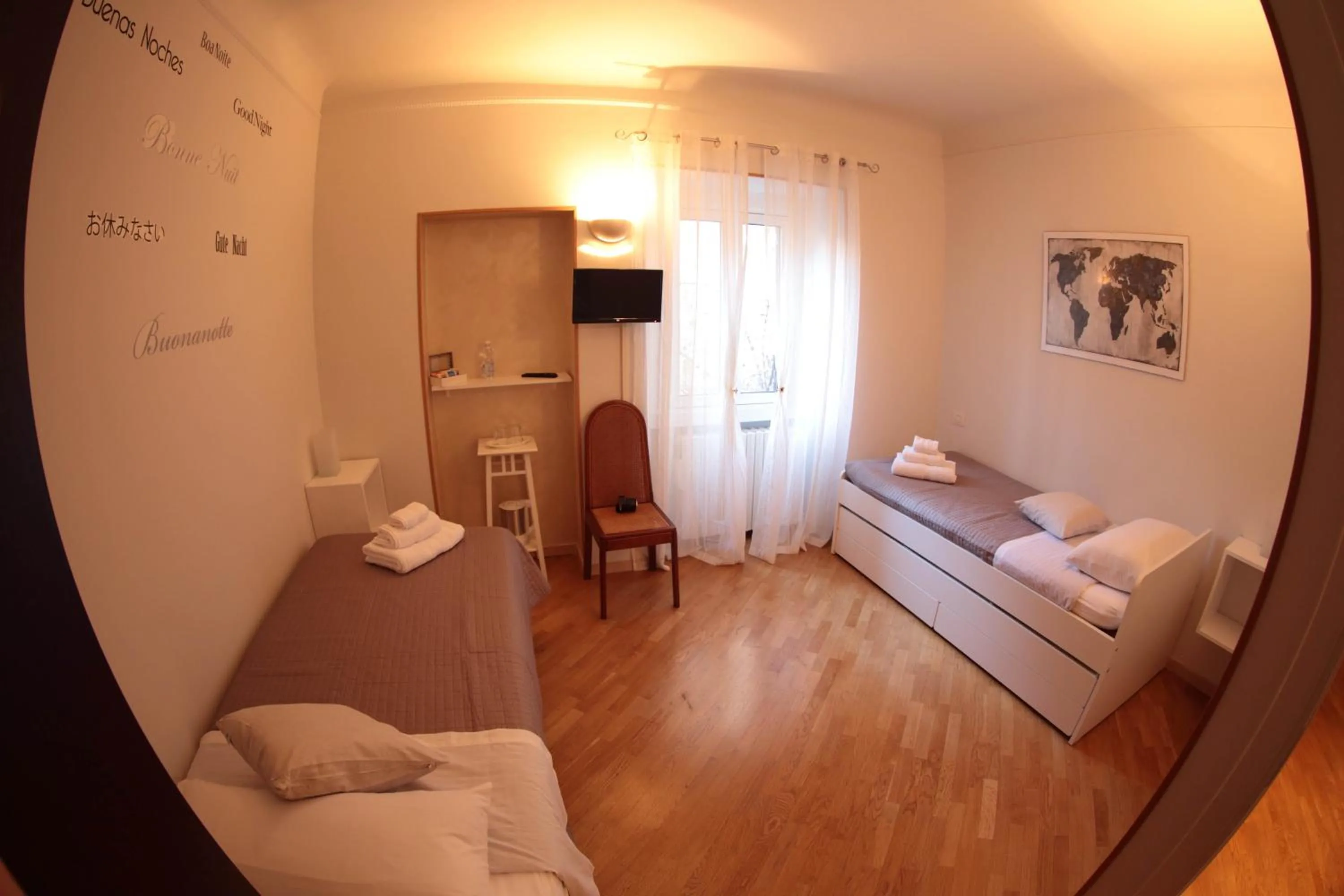 Photo of the whole room, Bed in B&B Terrazza Baires - in the heart of Milan