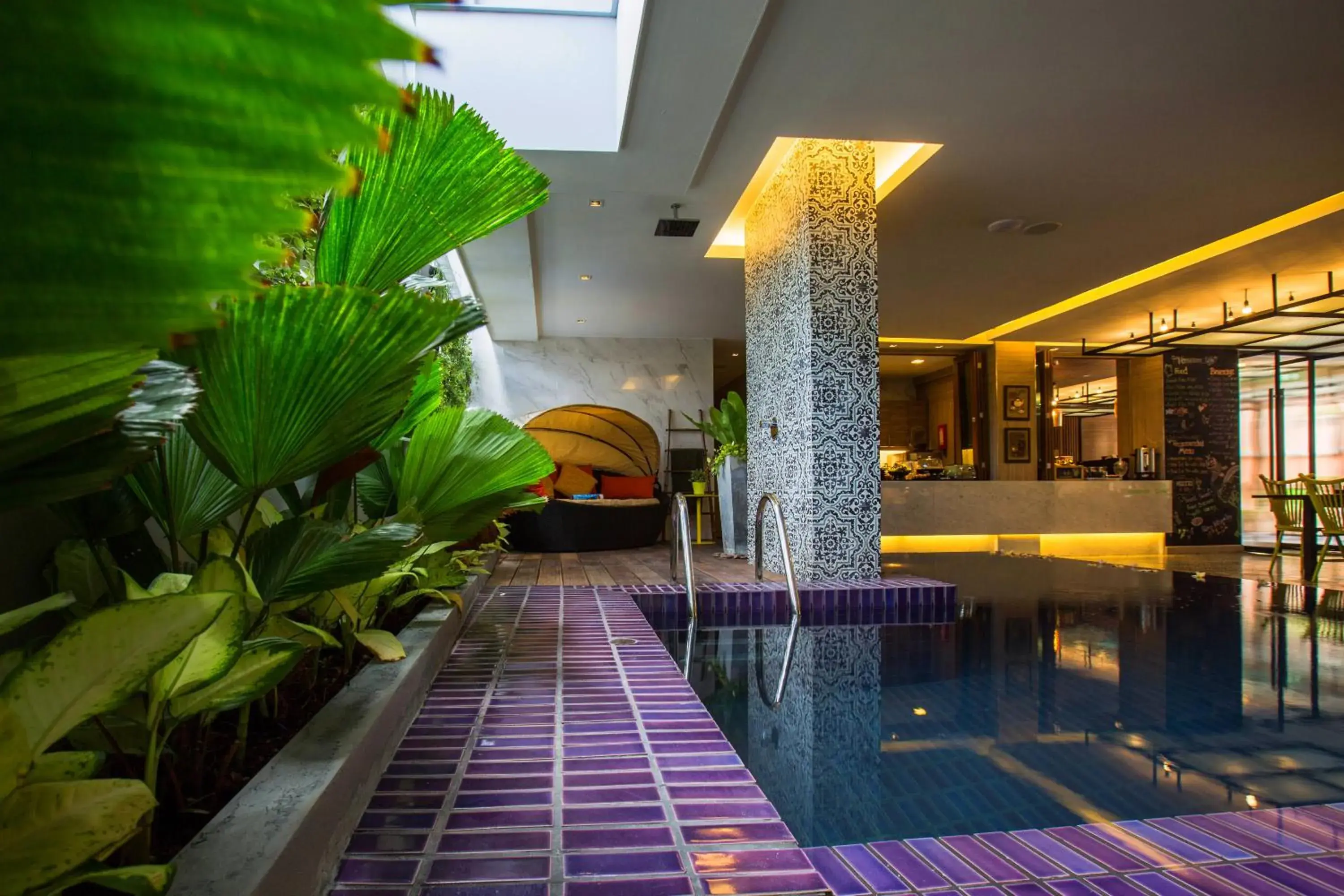 Day in Ploen Chaweng by Tolani Day in Ploen Chaweng by Tolani