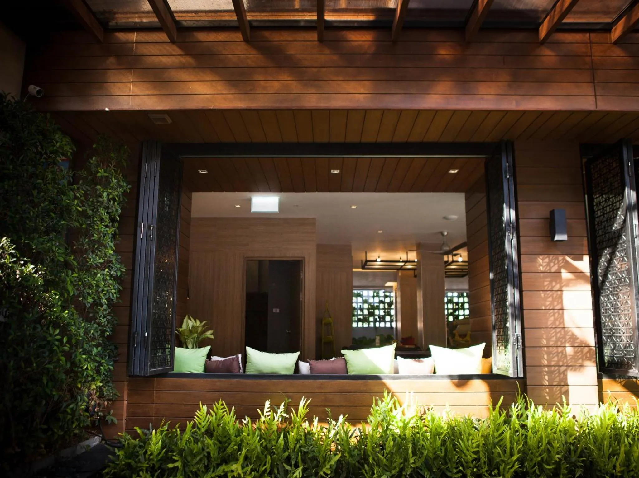 Balcony/Terrace in Ploen Chaweng by Tolani