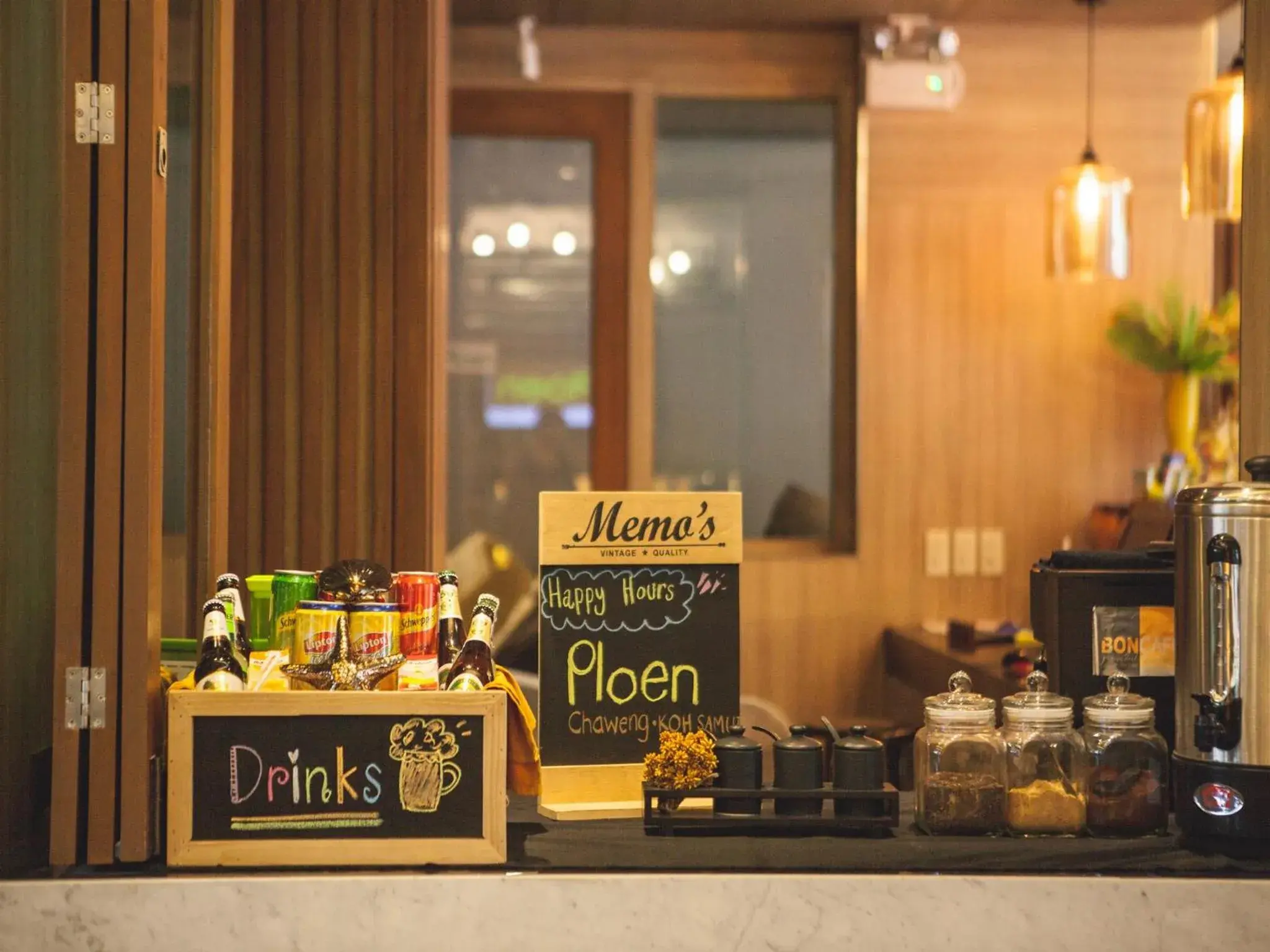 Restaurant/places to eat in Ploen Chaweng by Tolani Restaurant/places to eat in Ploen Chaweng by Tolani