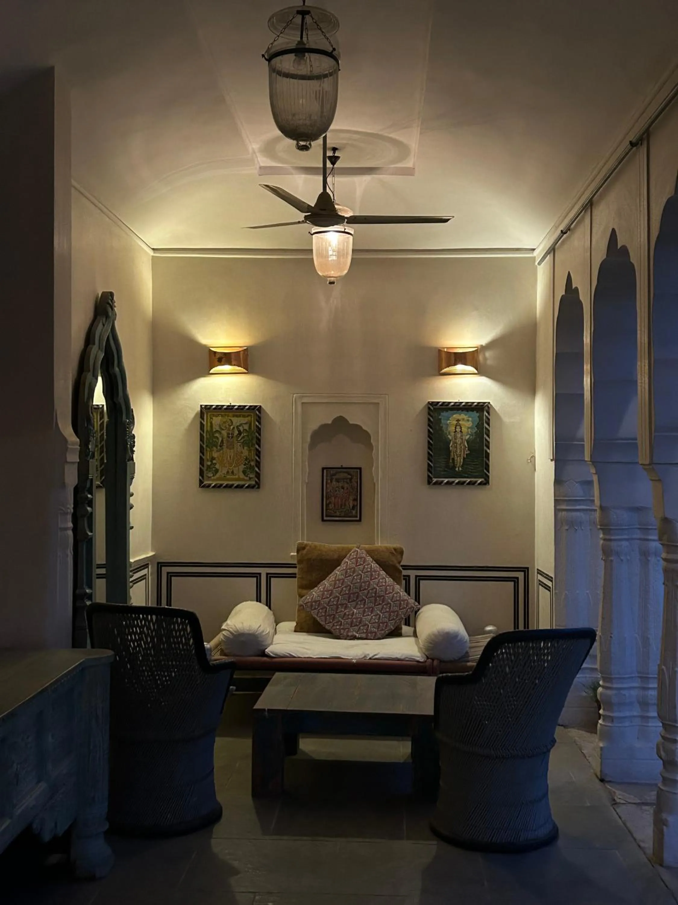 Bed in Mandawa Kothi