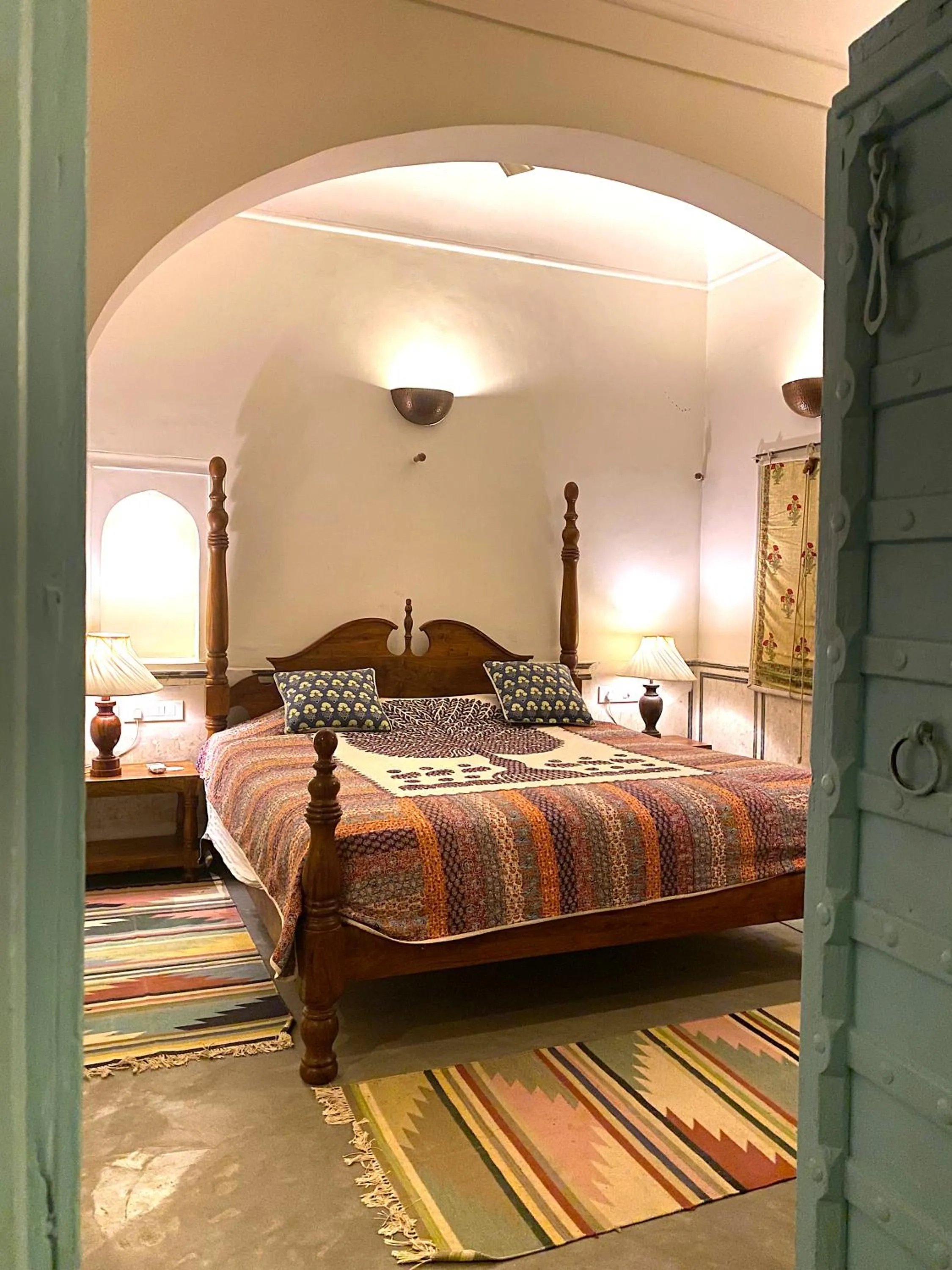 Bed in Mandawa Kothi