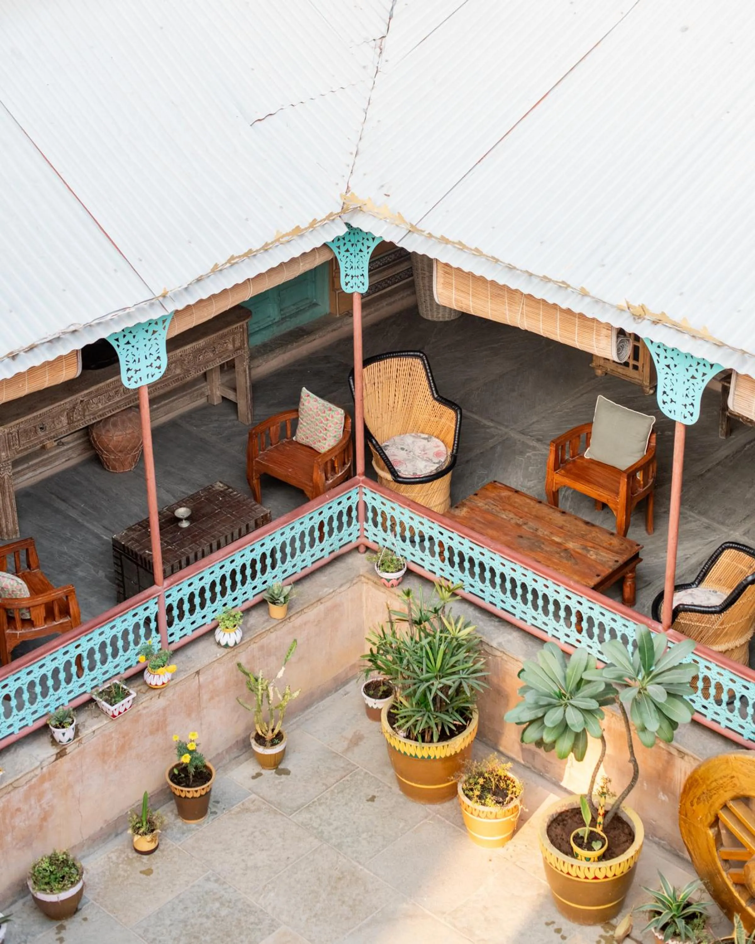 Inner courtyard view in Mandawa Kothi