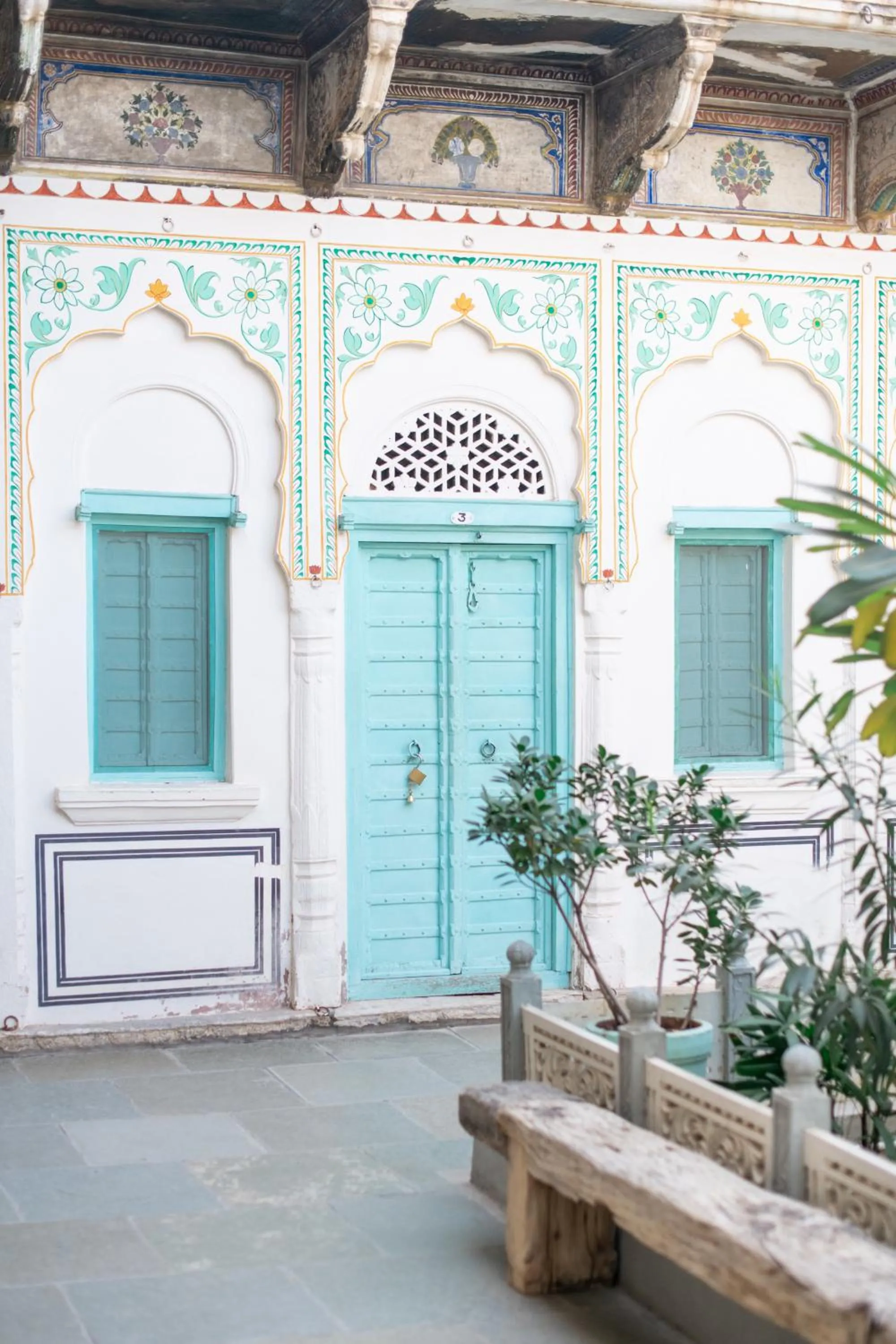 Inner courtyard view in Mandawa Kothi