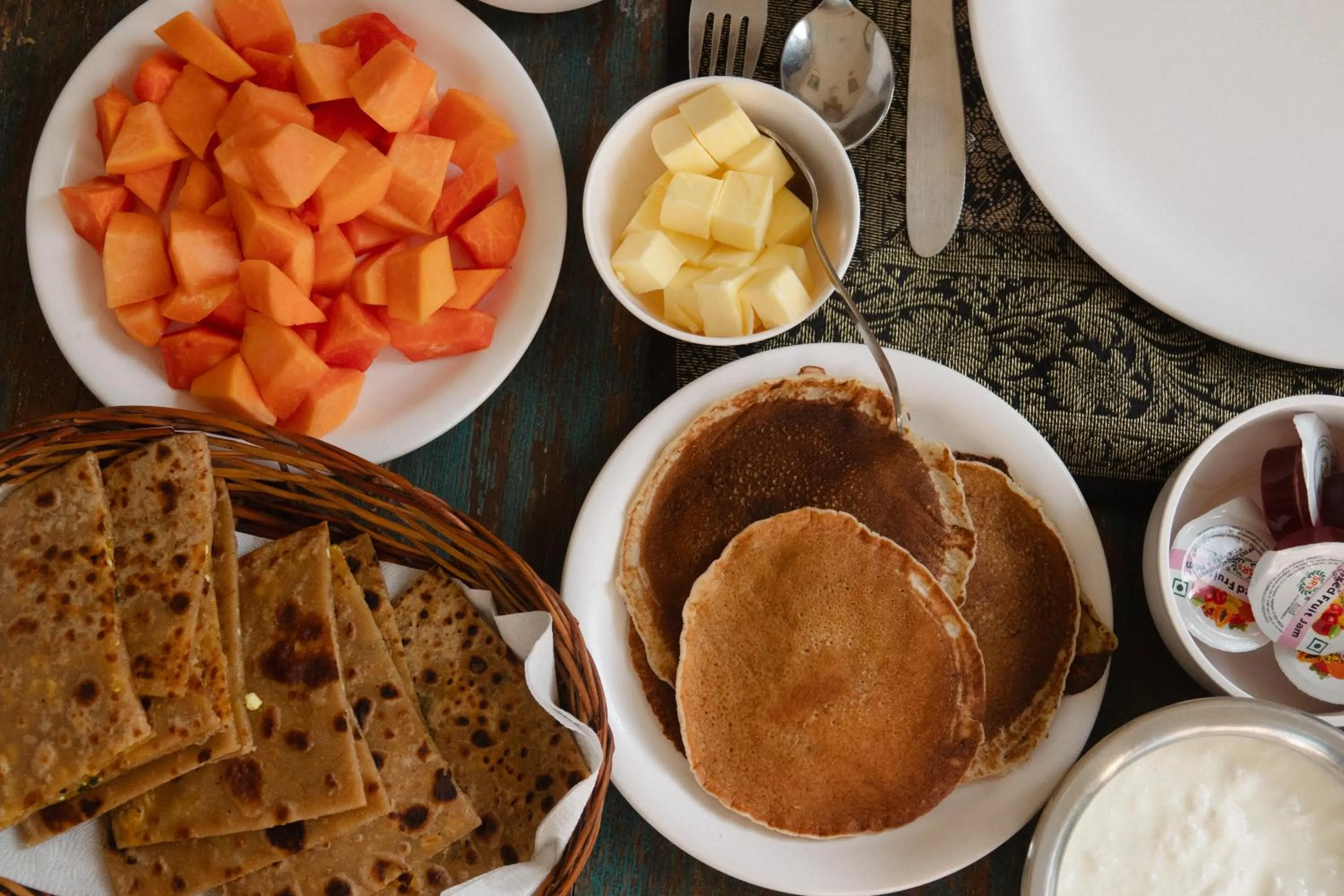 Restaurant/places to eat in Mandawa Kothi