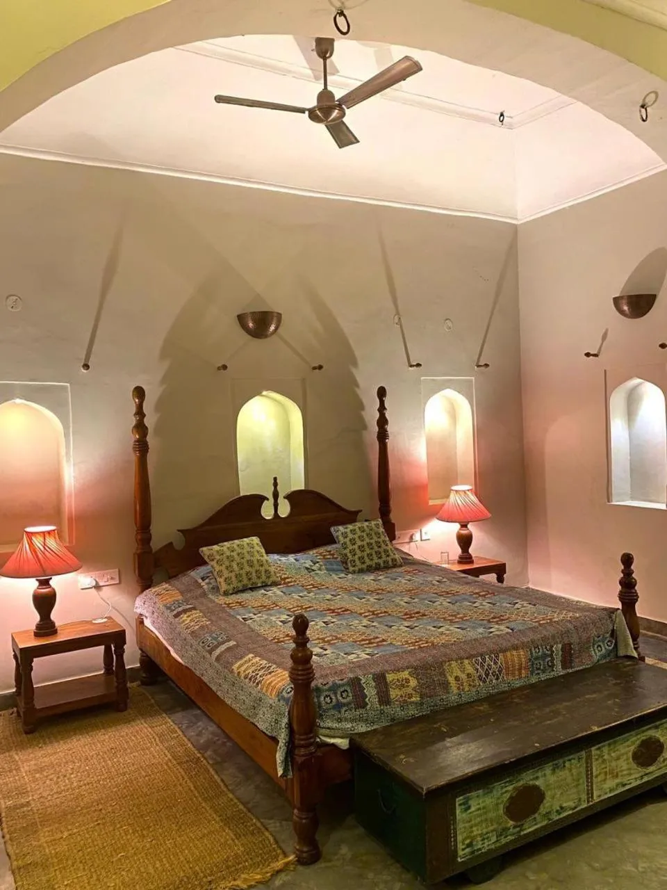 Bed in Mandawa Kothi