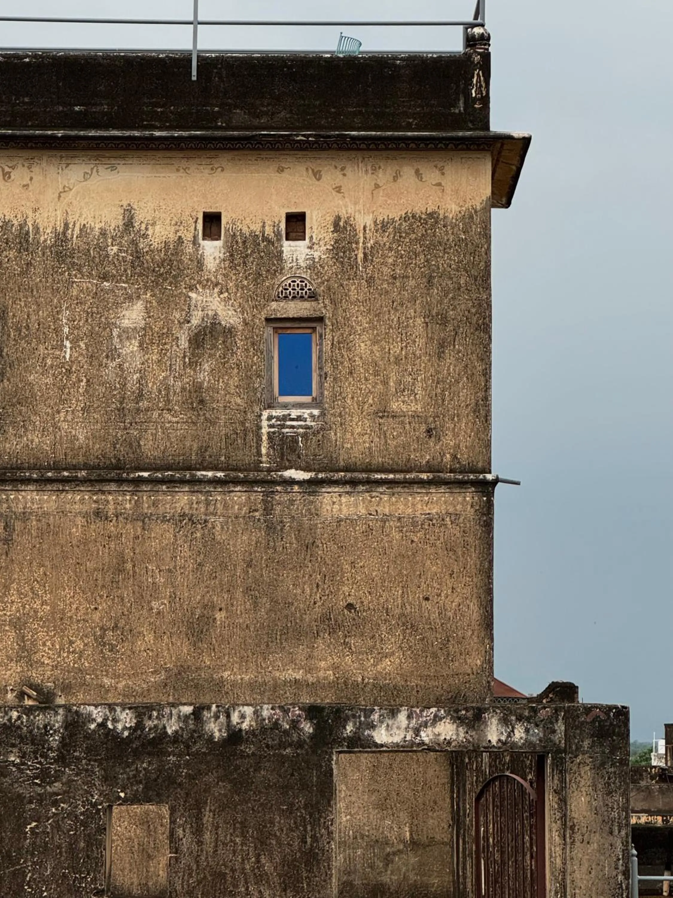 Property building in Mandawa Kothi