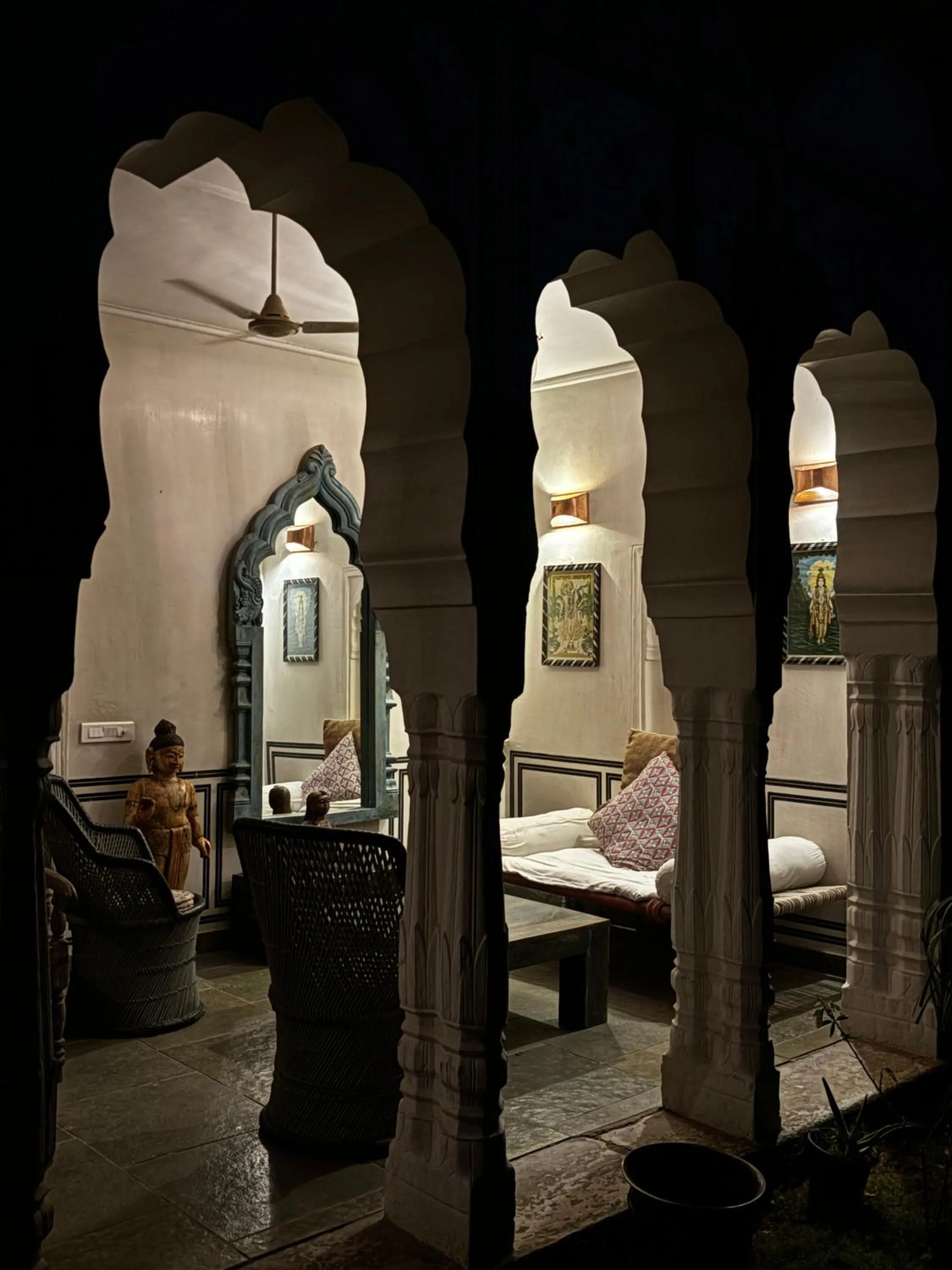 Bed in Mandawa Kothi
