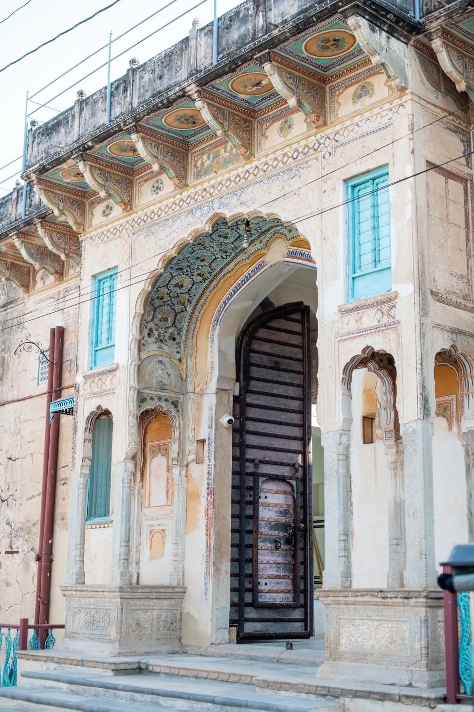 Facade/entrance in Mandawa Kothi