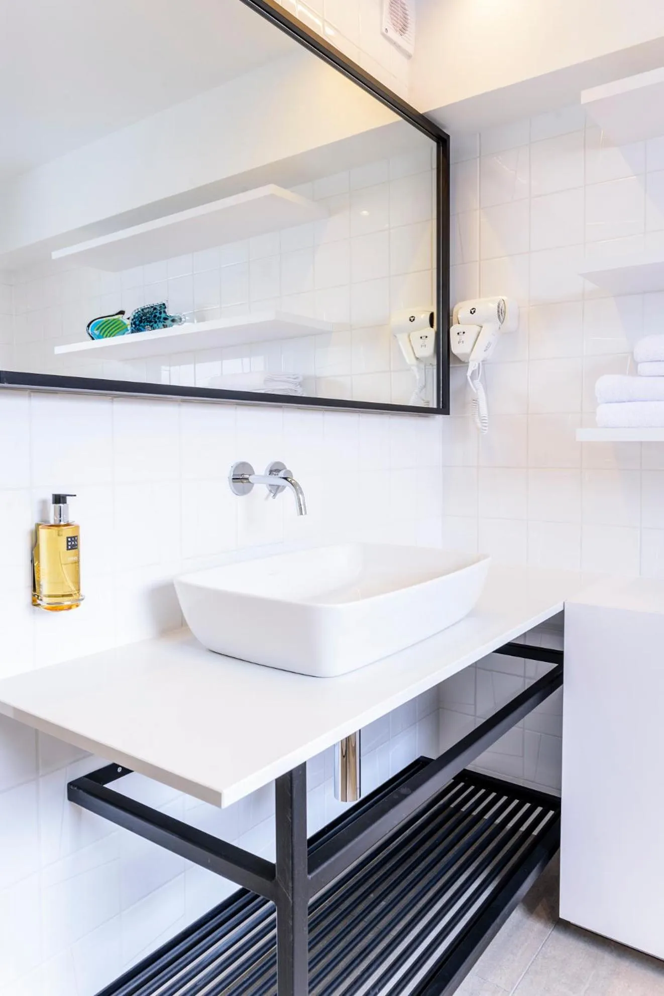 Bathroom in Hotel Nelson