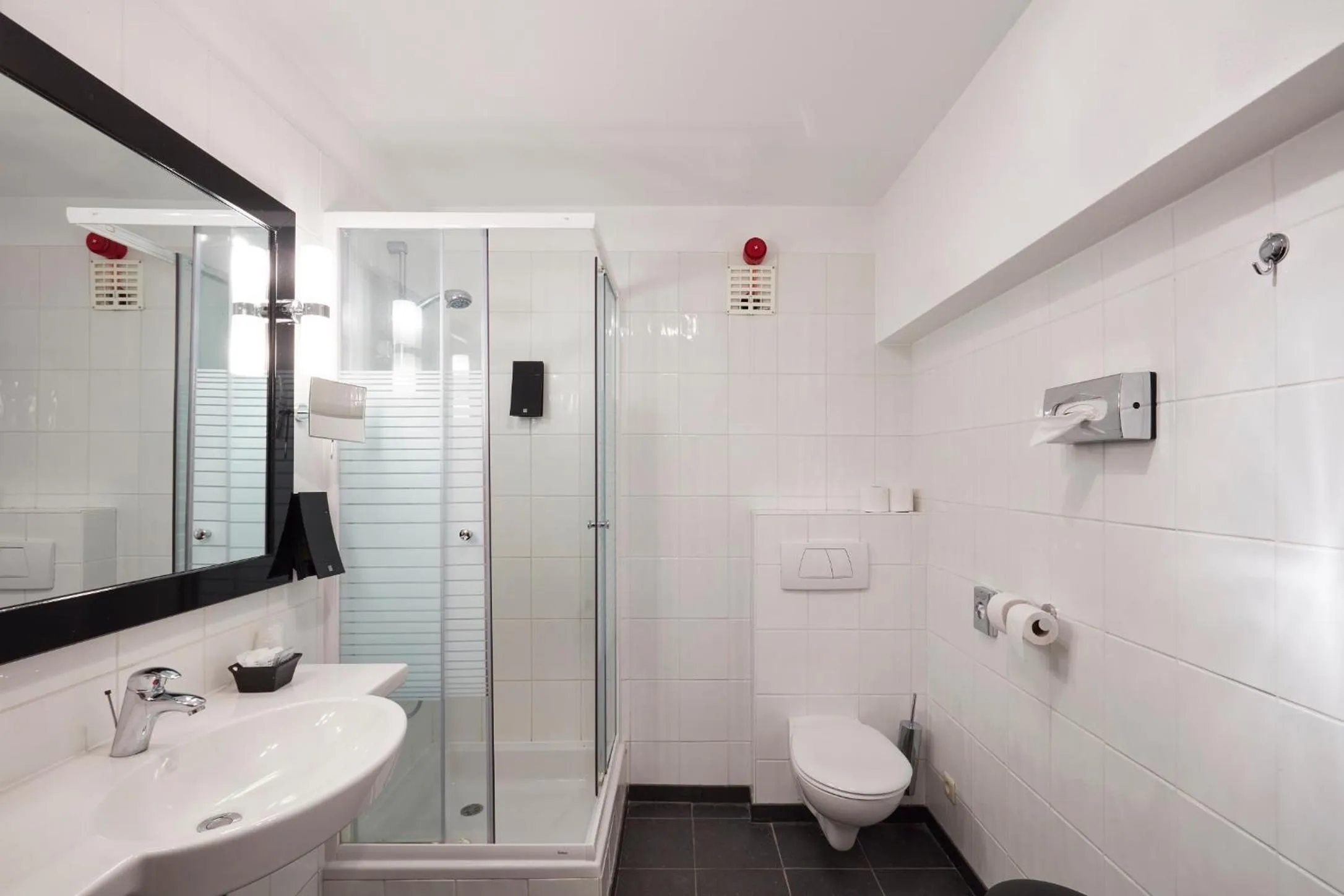 Bathroom in Hotel Nelson