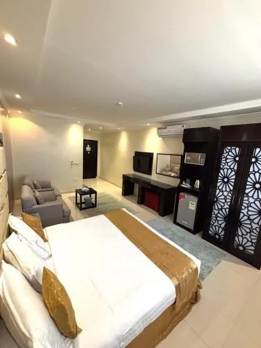 Bedroom, Bed in Al Lord Hotel