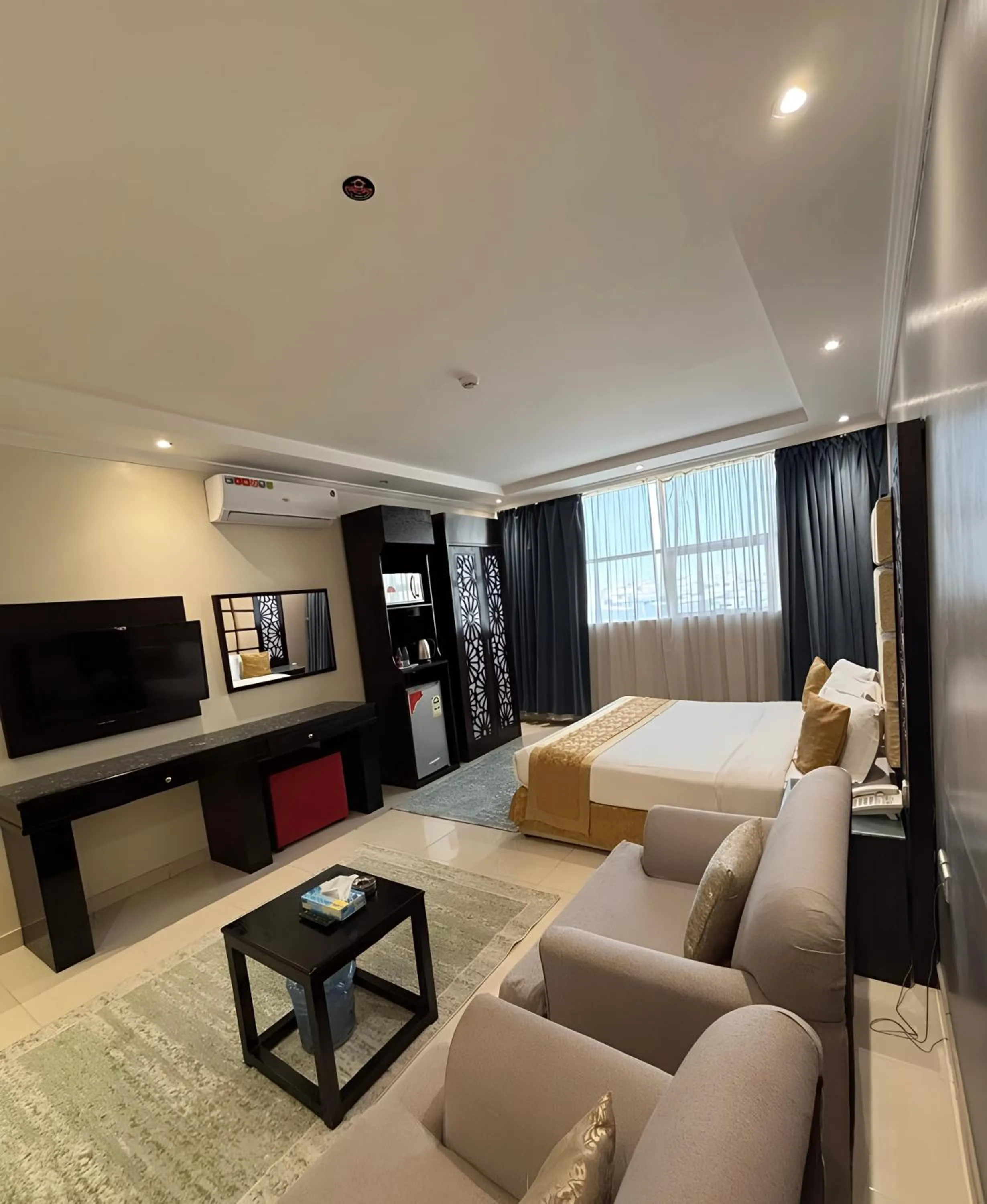 Bedroom in Al Lord Hotel
