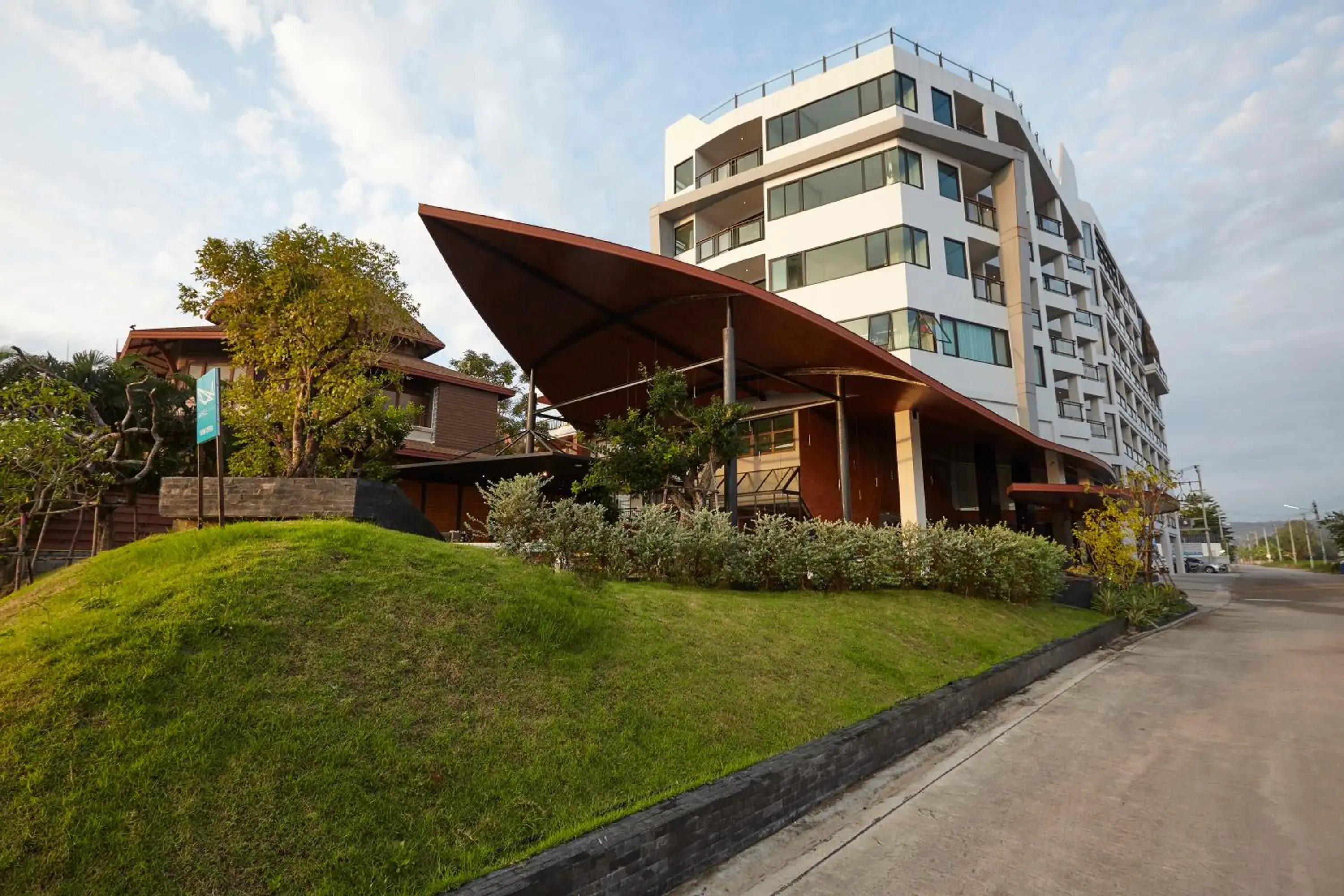 Facade/entrance in Whale Hua Hin - SHA Plus Facade/entrance in Whale Hua Hin - SHA Plus