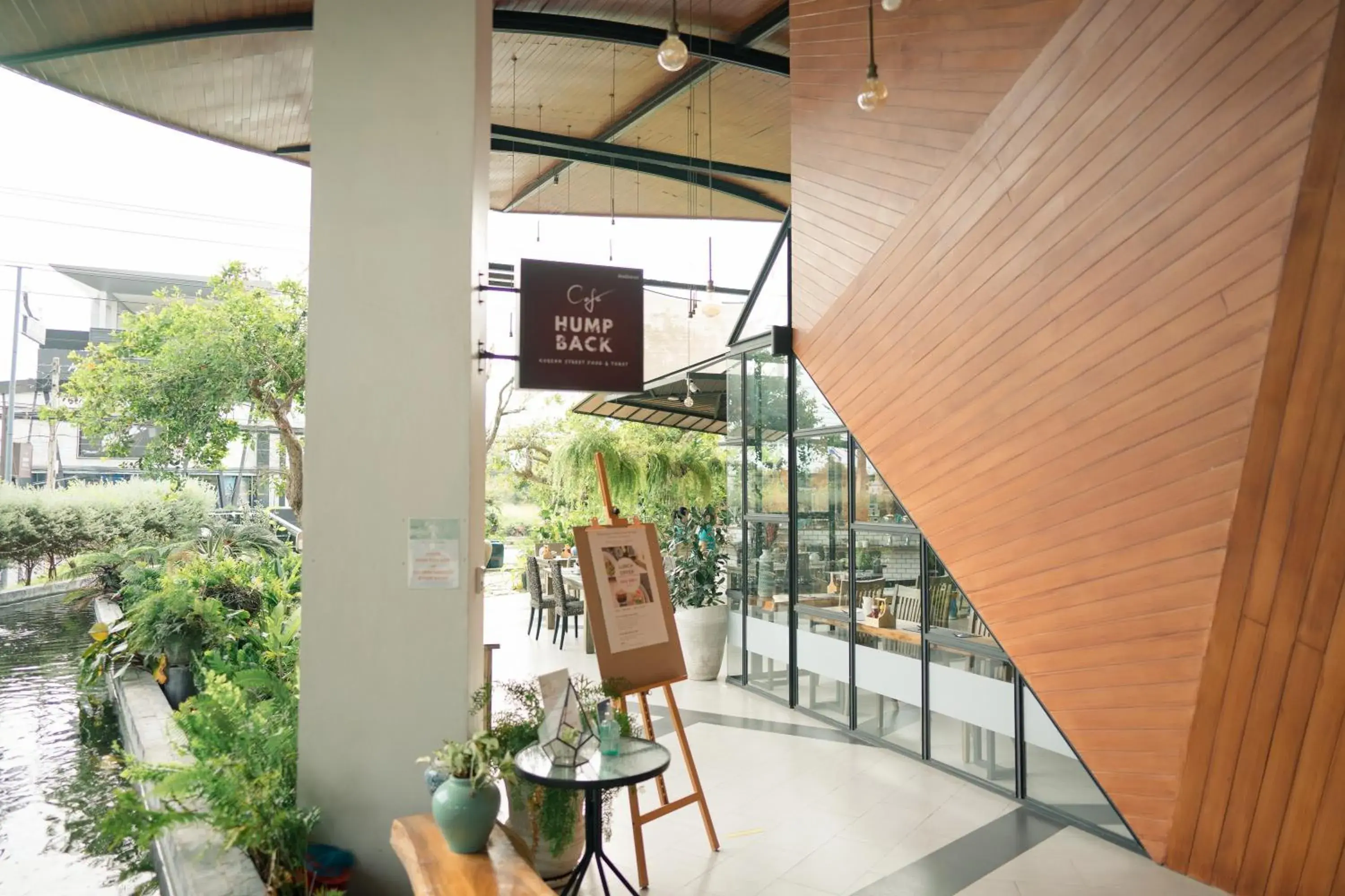 Restaurant/places to eat in Whale Hua Hin - SHA Plus Restaurant/places to eat in Whale Hua Hin - SHA Plus