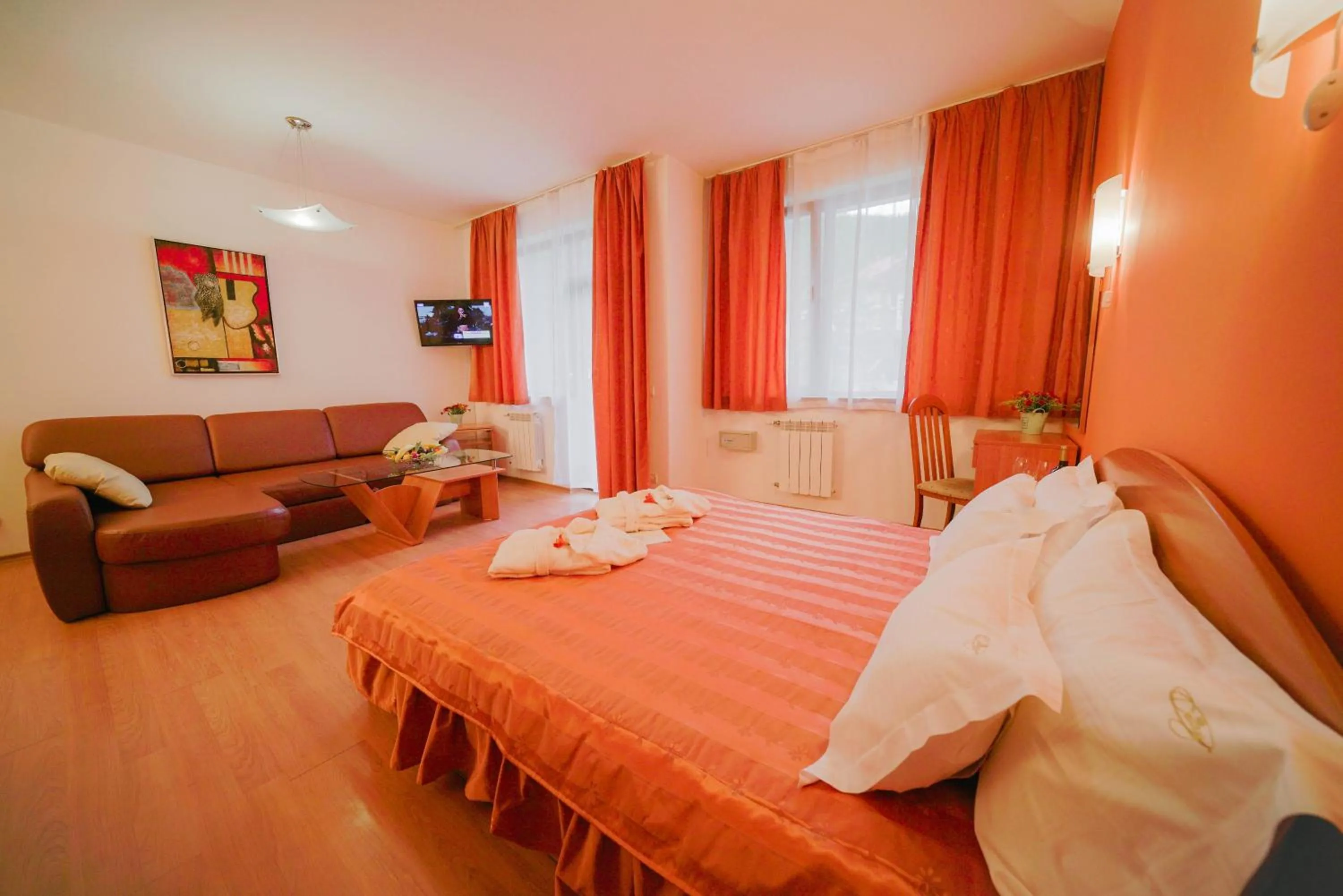 Photo of the whole room, Bed in Apart Hotel Flora Residence Daisy