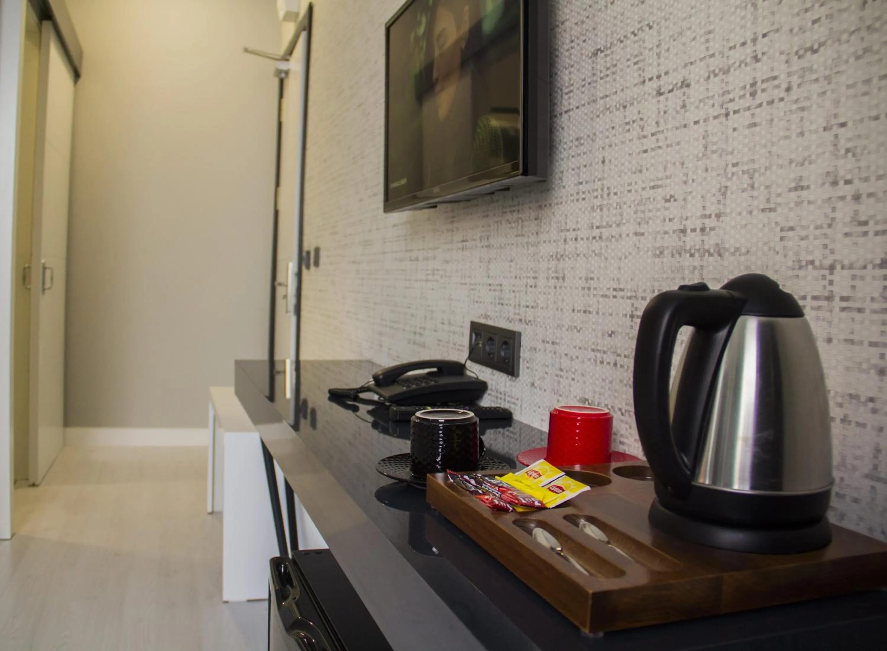 Coffee/tea facilities in Bakırköy DES Suit Otel
