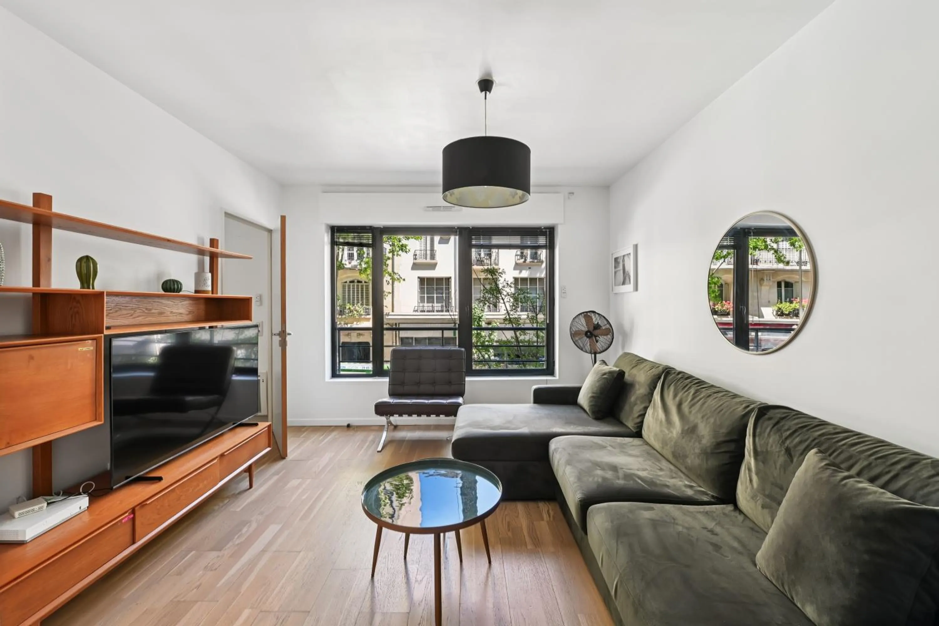 TV and multimedia in Résidence AURMAT - Appart - Hôtel - Boulogne - Paris