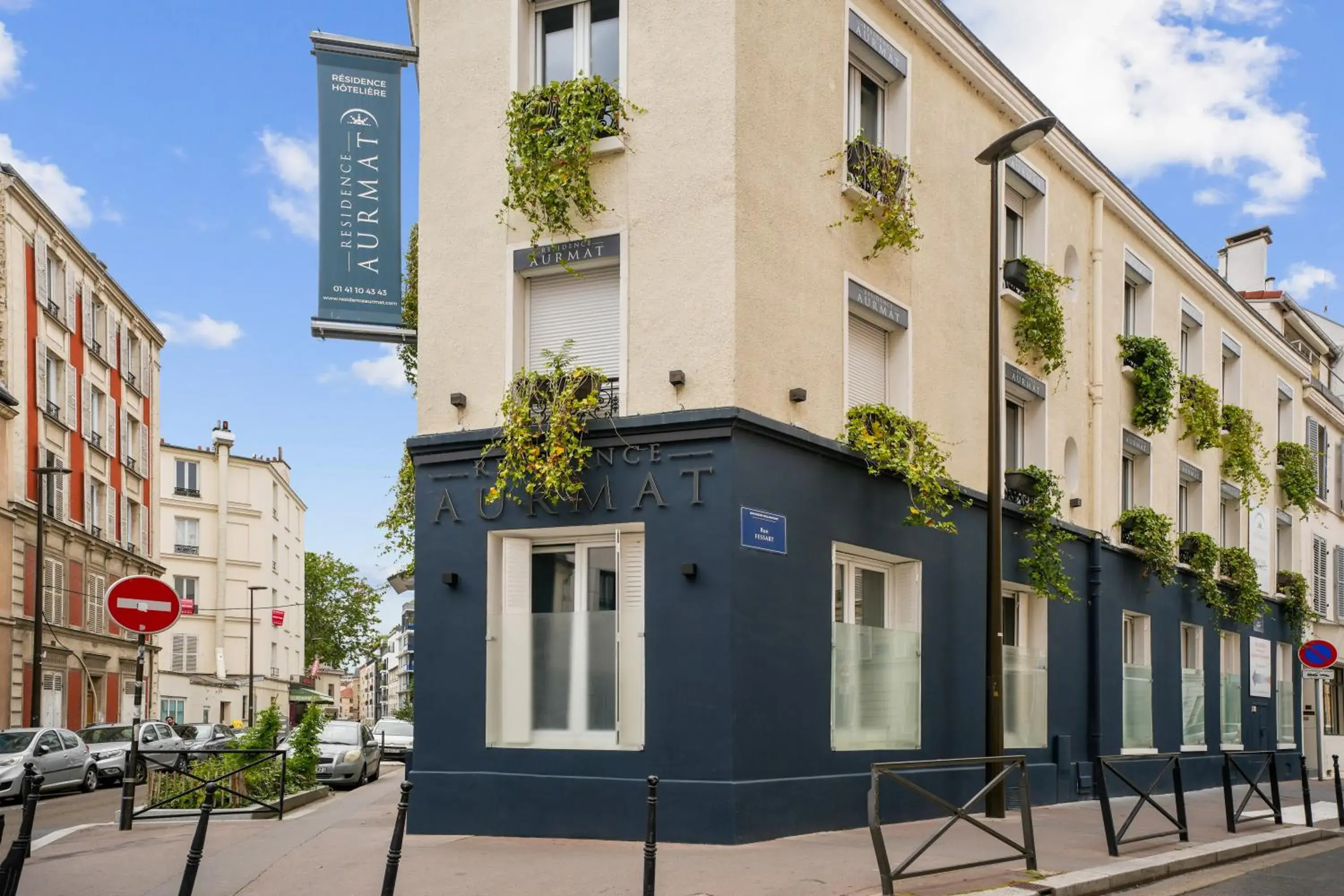 Property building in Résidence AURMAT - Appart - Hôtel - Boulogne - Paris Property building in Résidence AURMAT - Appart - Hôtel - Boulogne - Paris