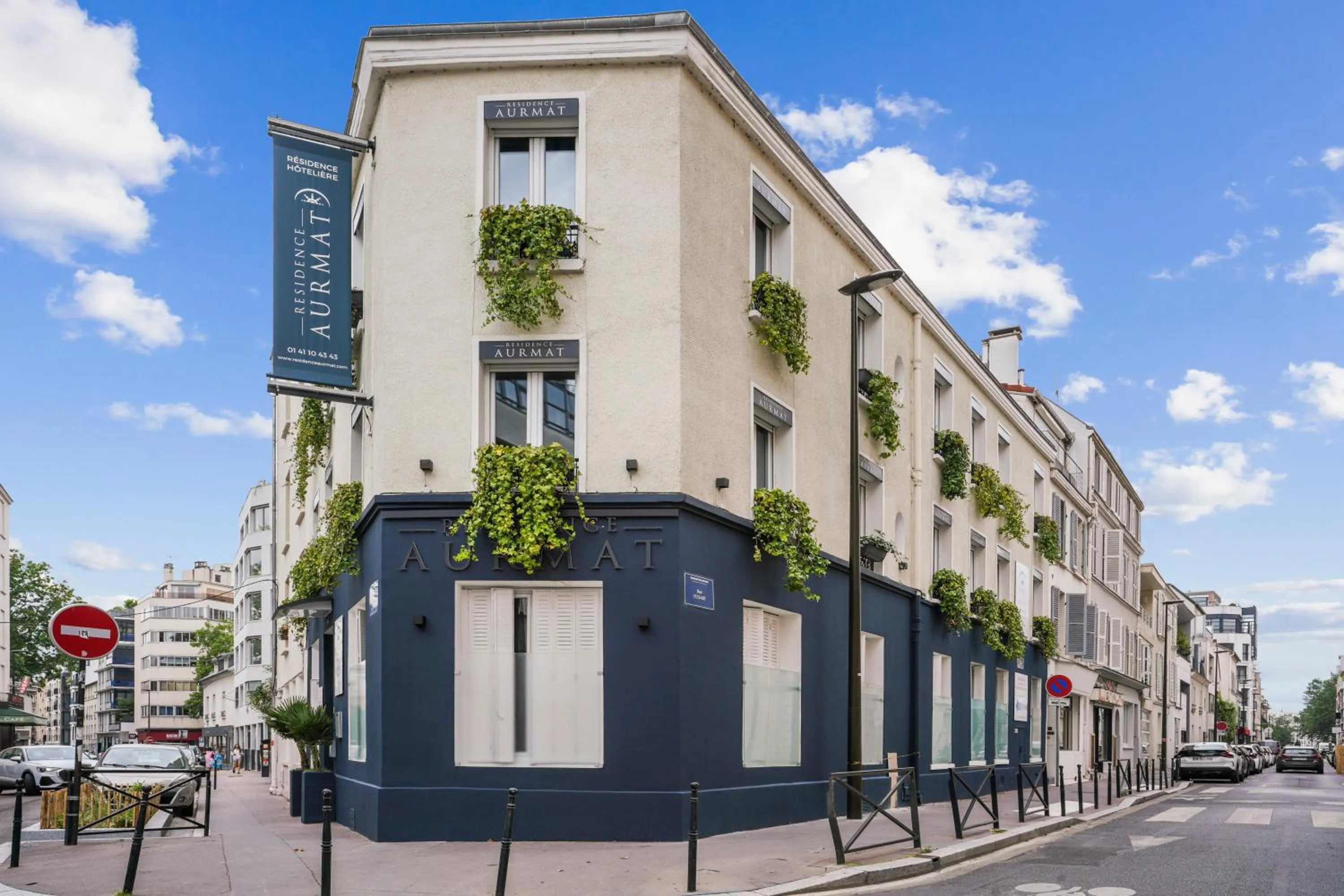 Property building in Résidence AURMAT - Appart - Hôtel - Boulogne - Paris