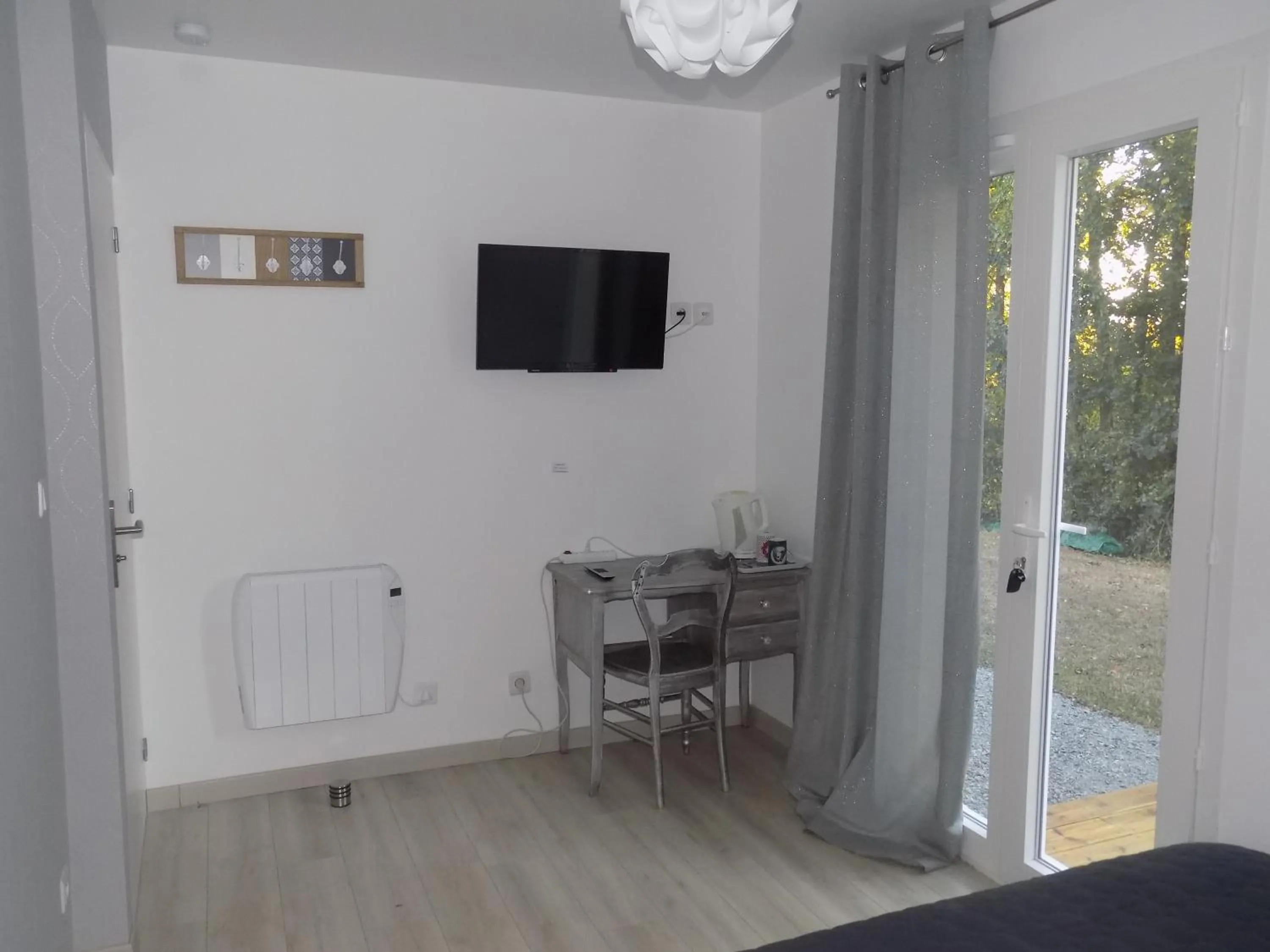 TV and multimedia in Chambres d'hôtes à Raveau