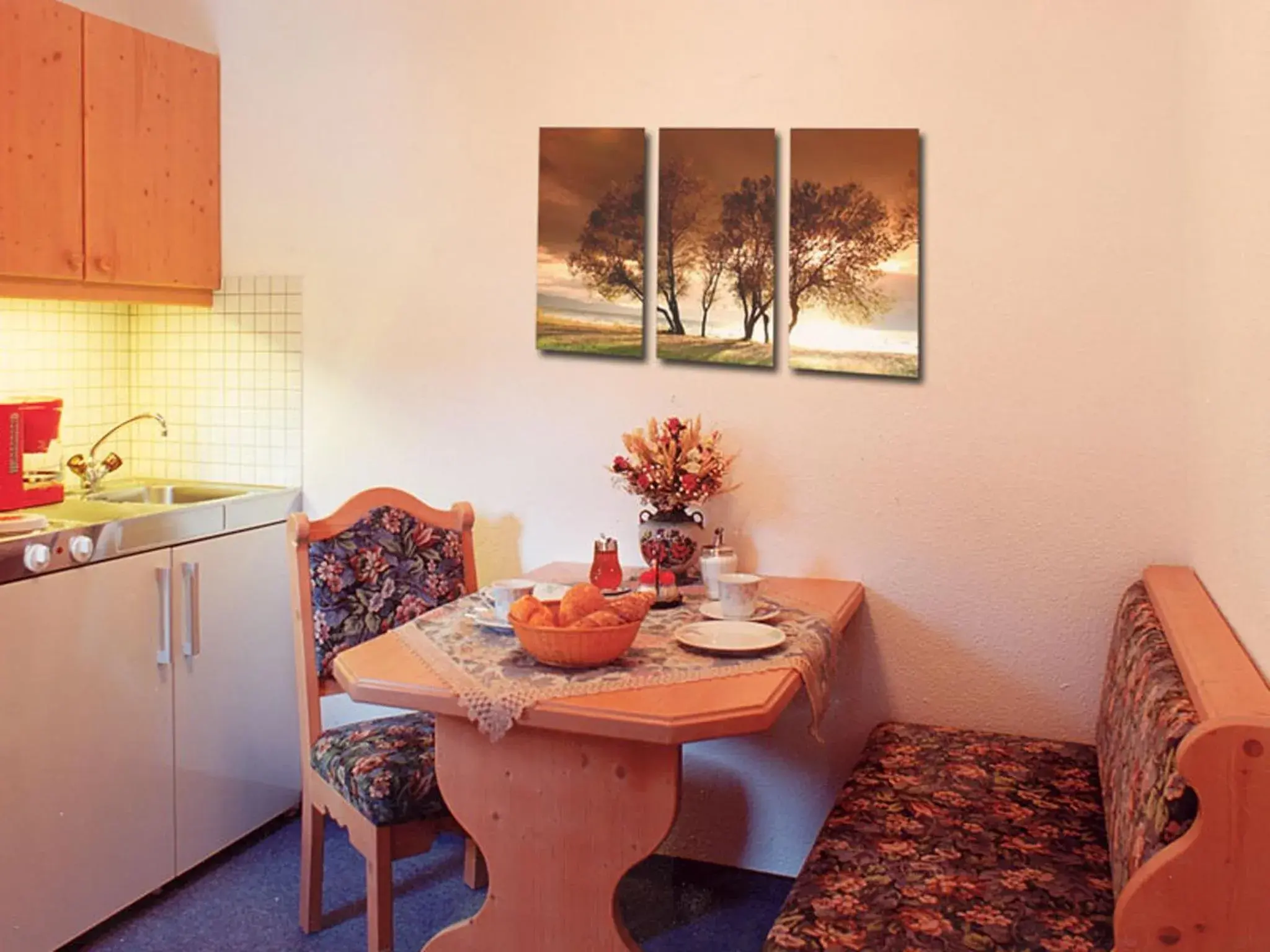 One-Bedroom Apartment with Balcony 4 in Adlerhof One-Bedroom Apartment with Balcony 4 in Adlerhof