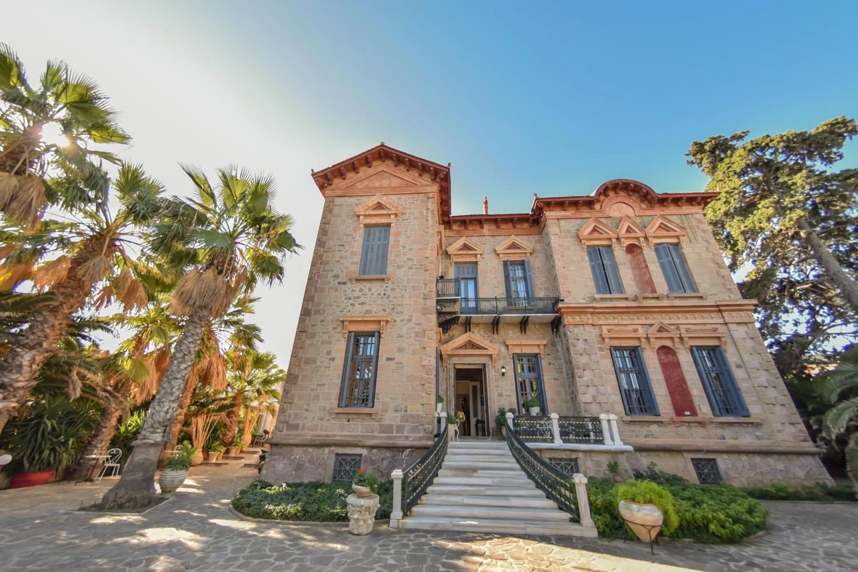 Property building in Loriet Hotel