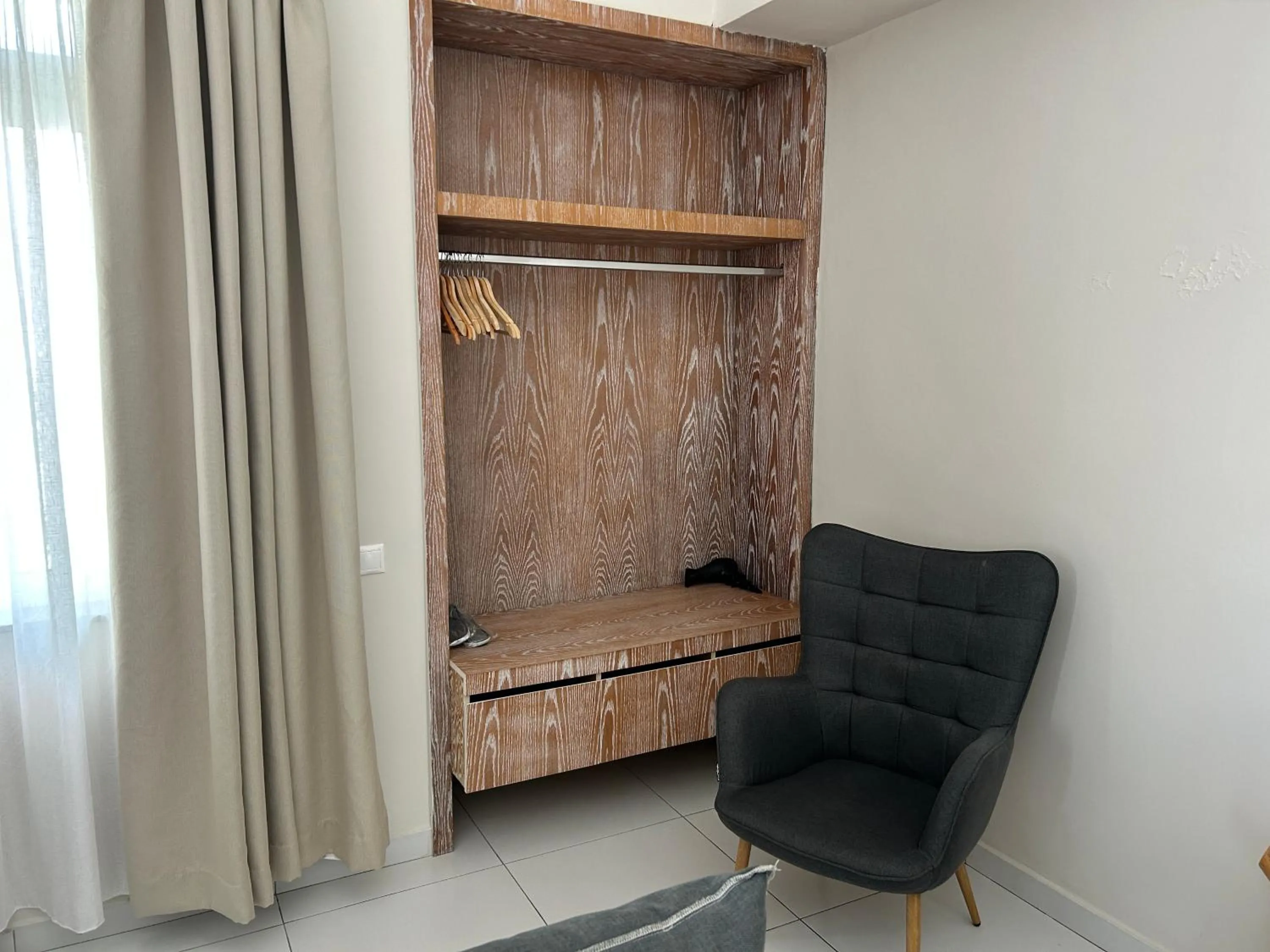 Bedroom in Loriet Hotel