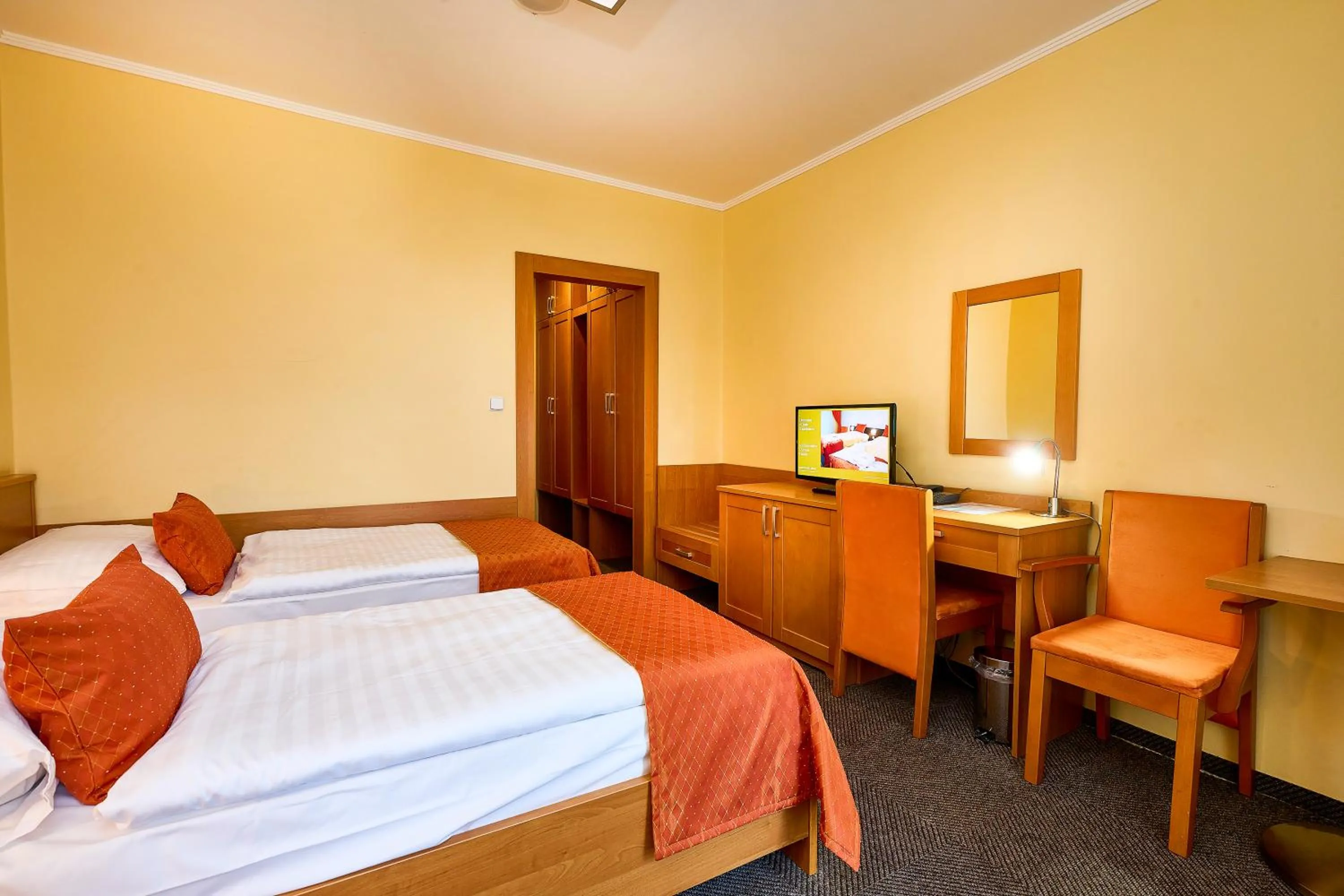 Photo of the whole room, Bed in Hotel SOREA REGIA