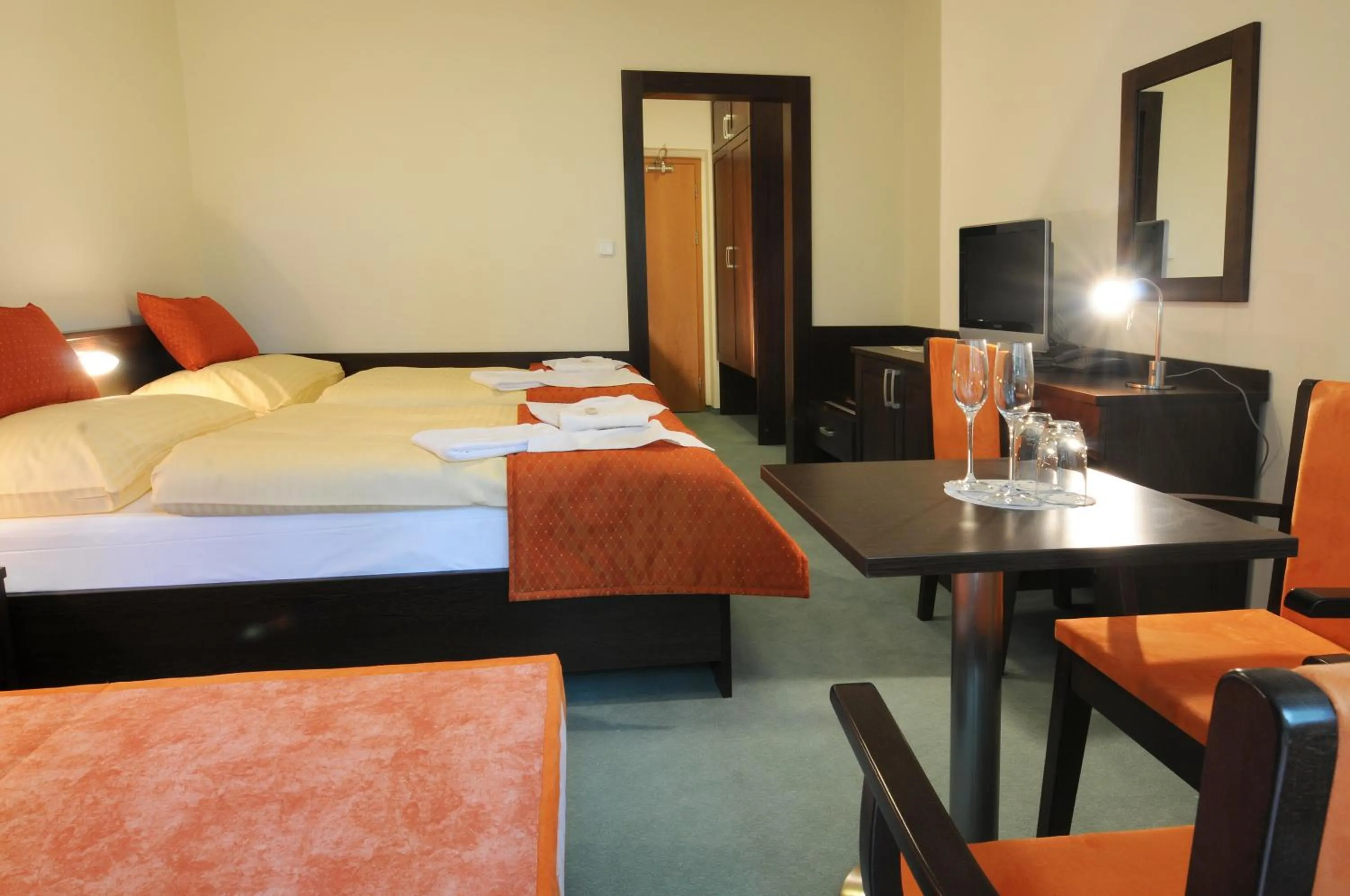 Photo of the whole room, Bed in Hotel SOREA REGIA