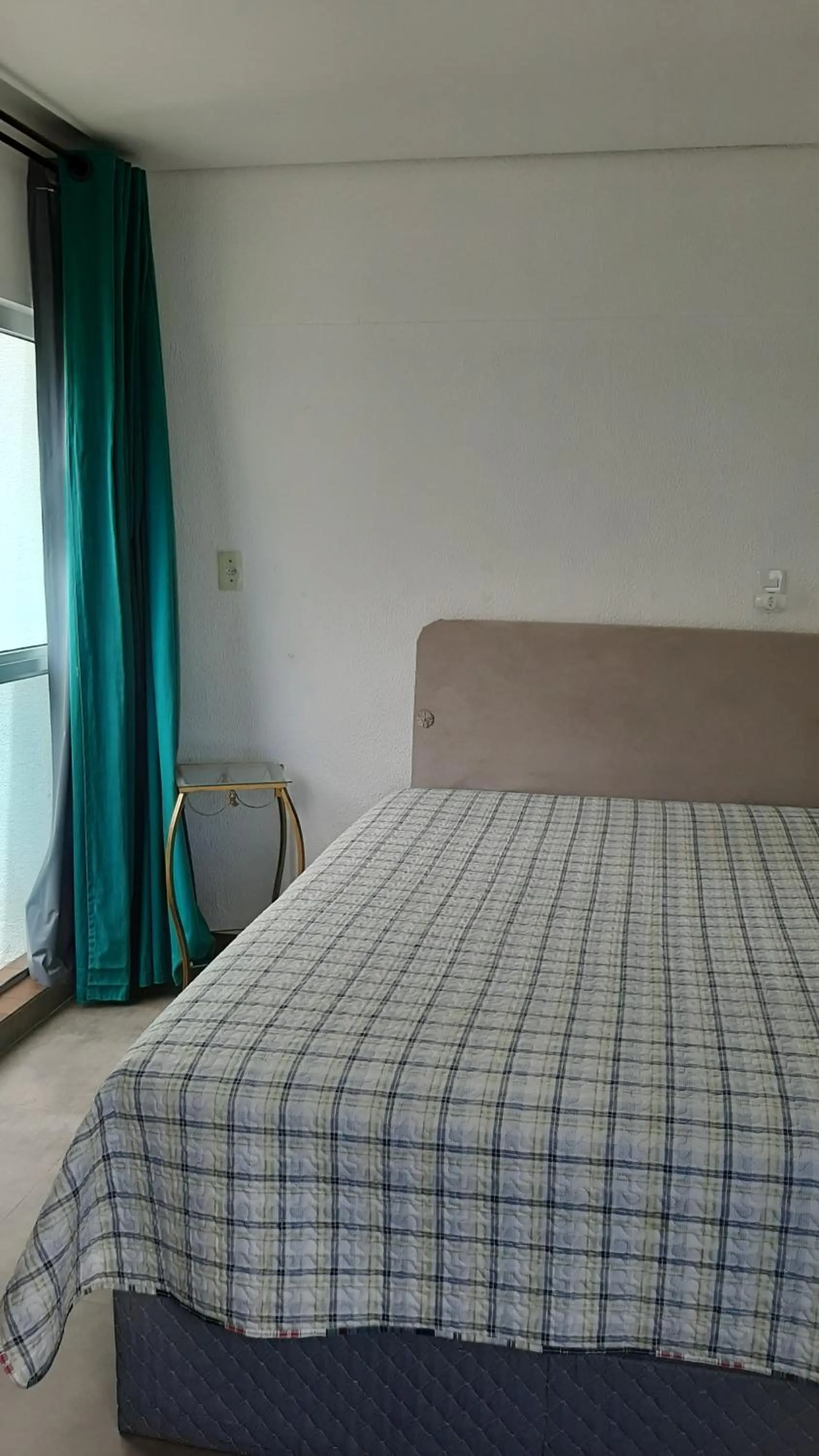 Bed in Itapema-Meia Praia- 3 quartos - Frente Mar!