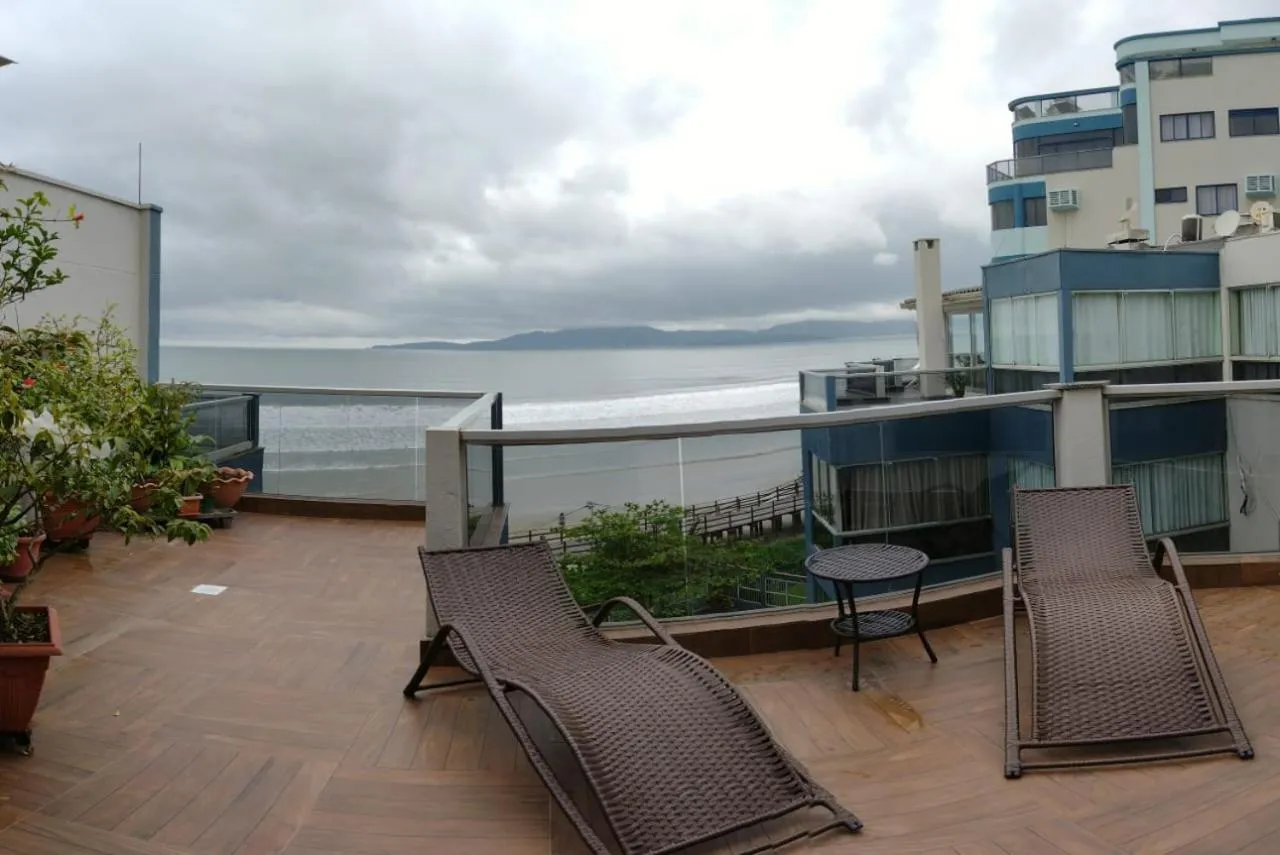 sunbed in Itapema-Meia Praia- 3 quartos - Frente Mar!