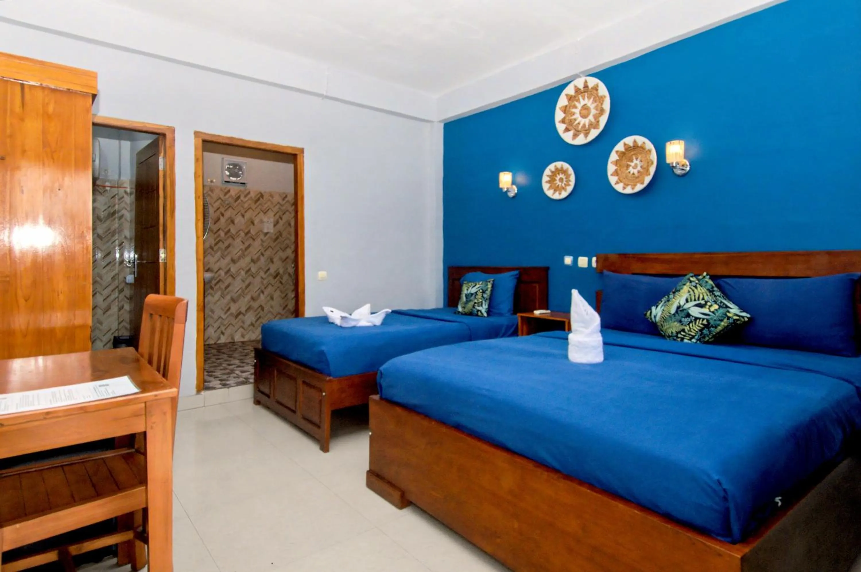 Bedroom, Bed in Hotel Bonne Nuit