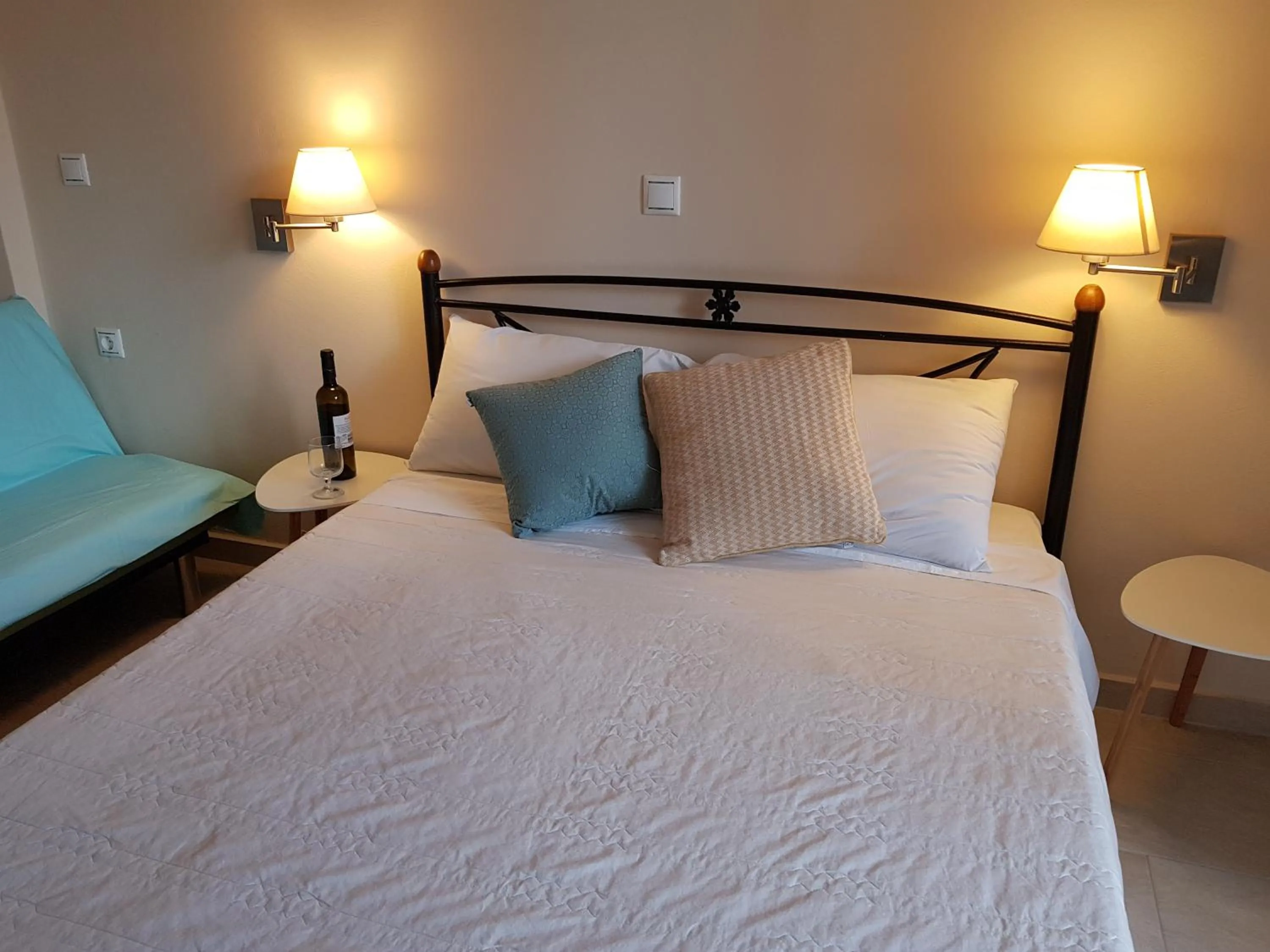 Bed in Nefeli Wind Club