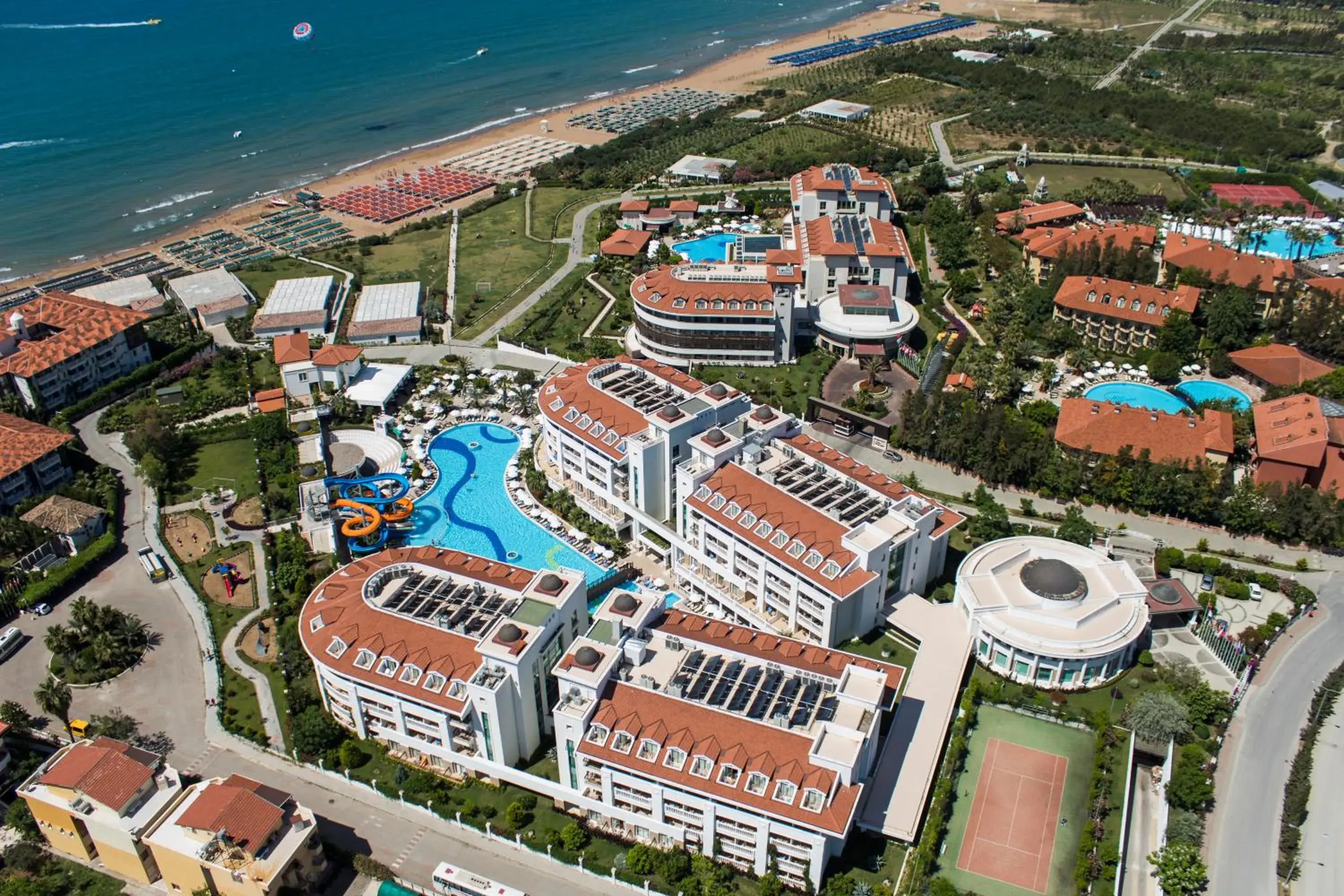 Property building in Alba Queen Hotel - Ultra All Inclusive Property building in Alba Queen Hotel - Ultra All Inclusive