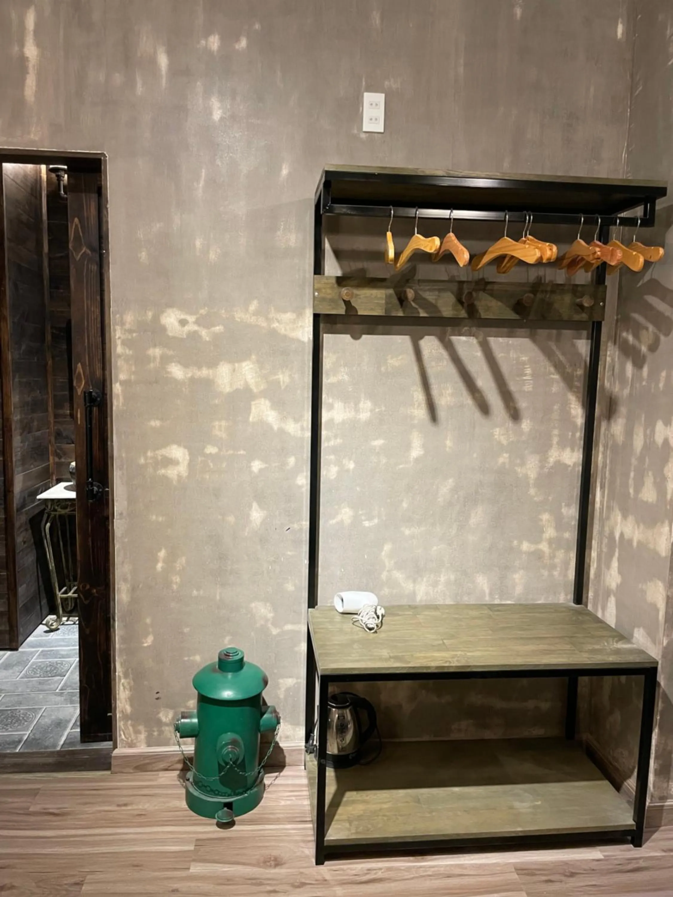 Decorative detail in Lucas Inn