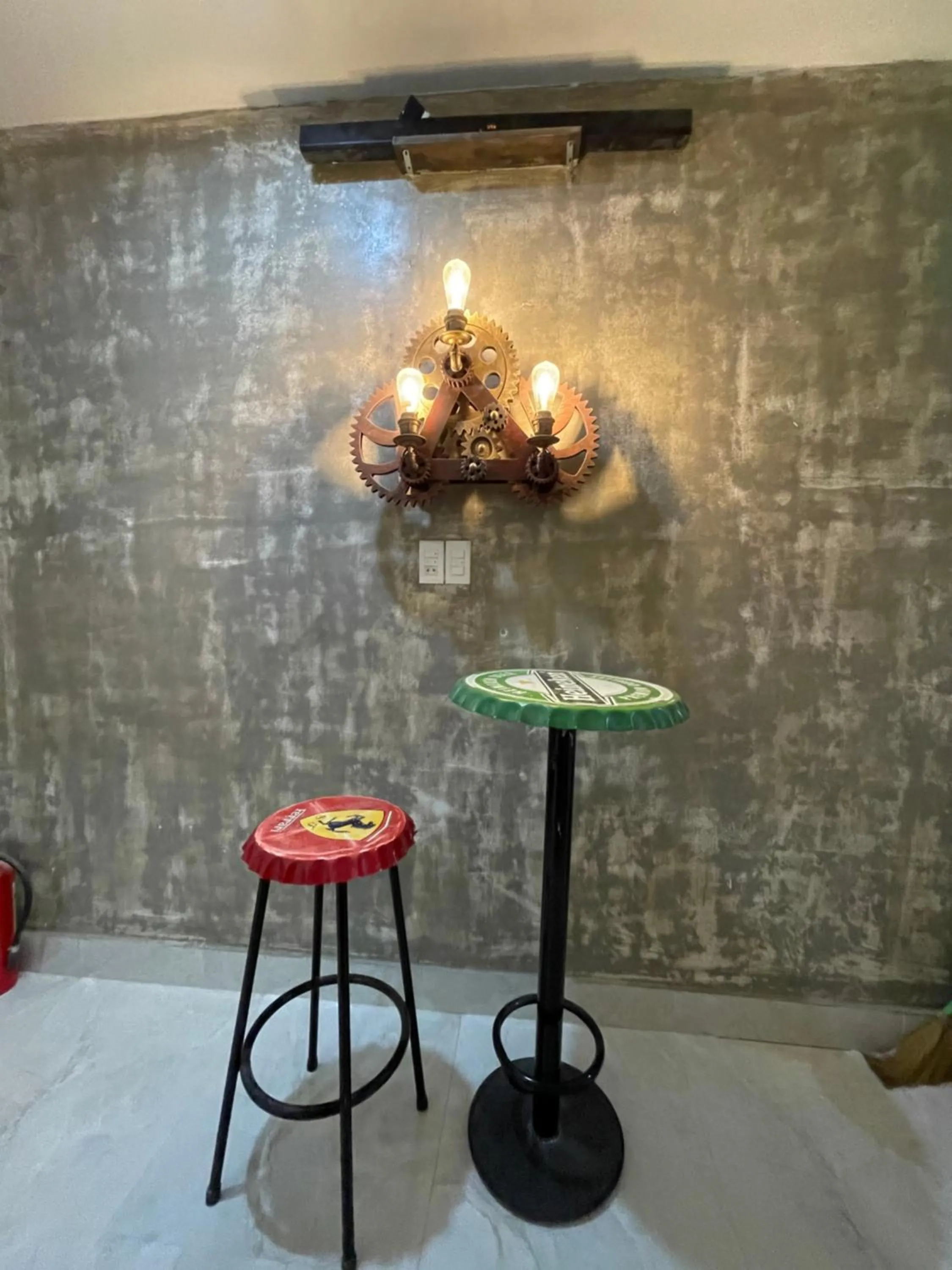 Decorative detail in Lucas Inn