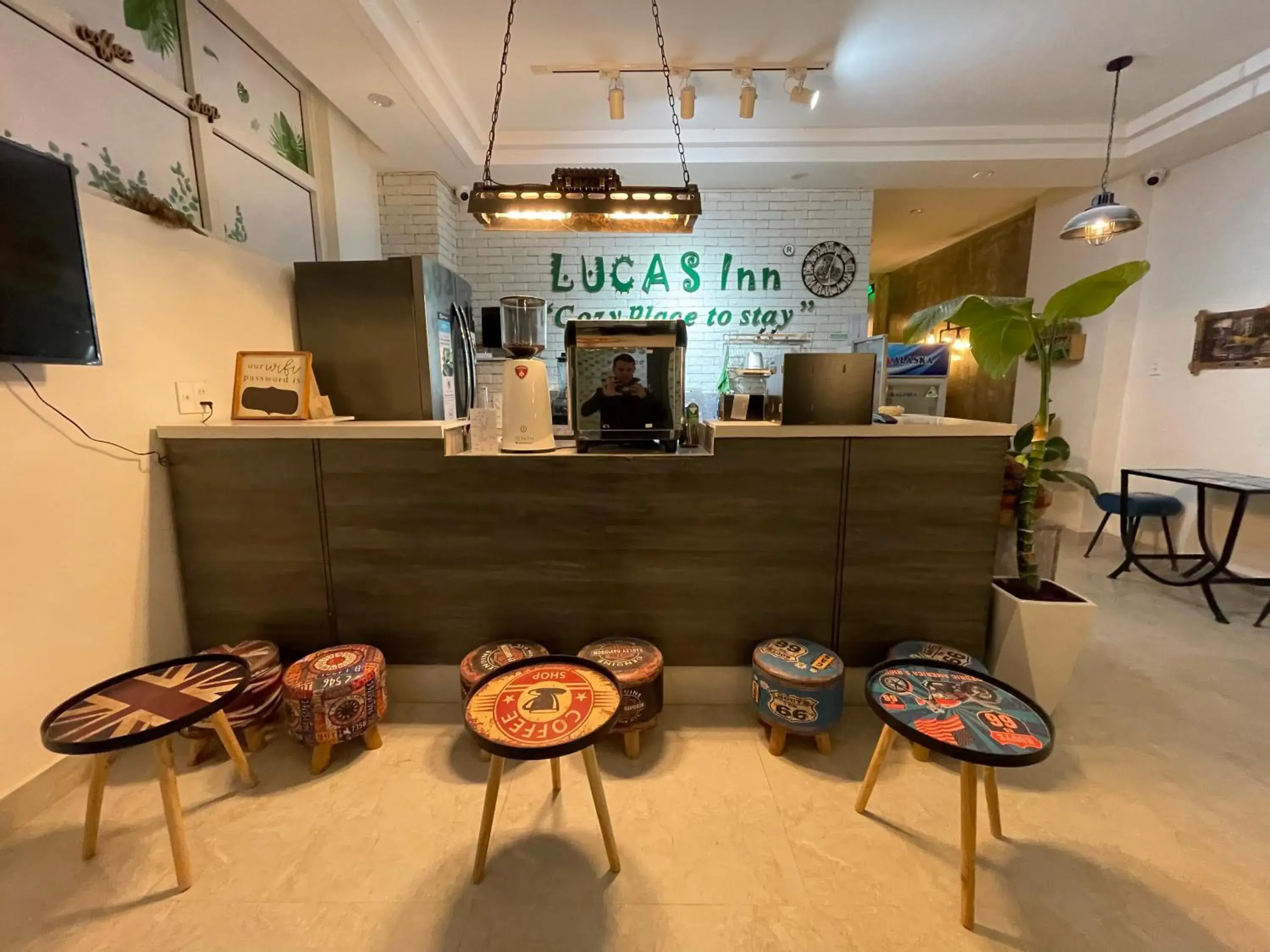 Food and drinks in Lucas Inn Food and drinks in Lucas Inn