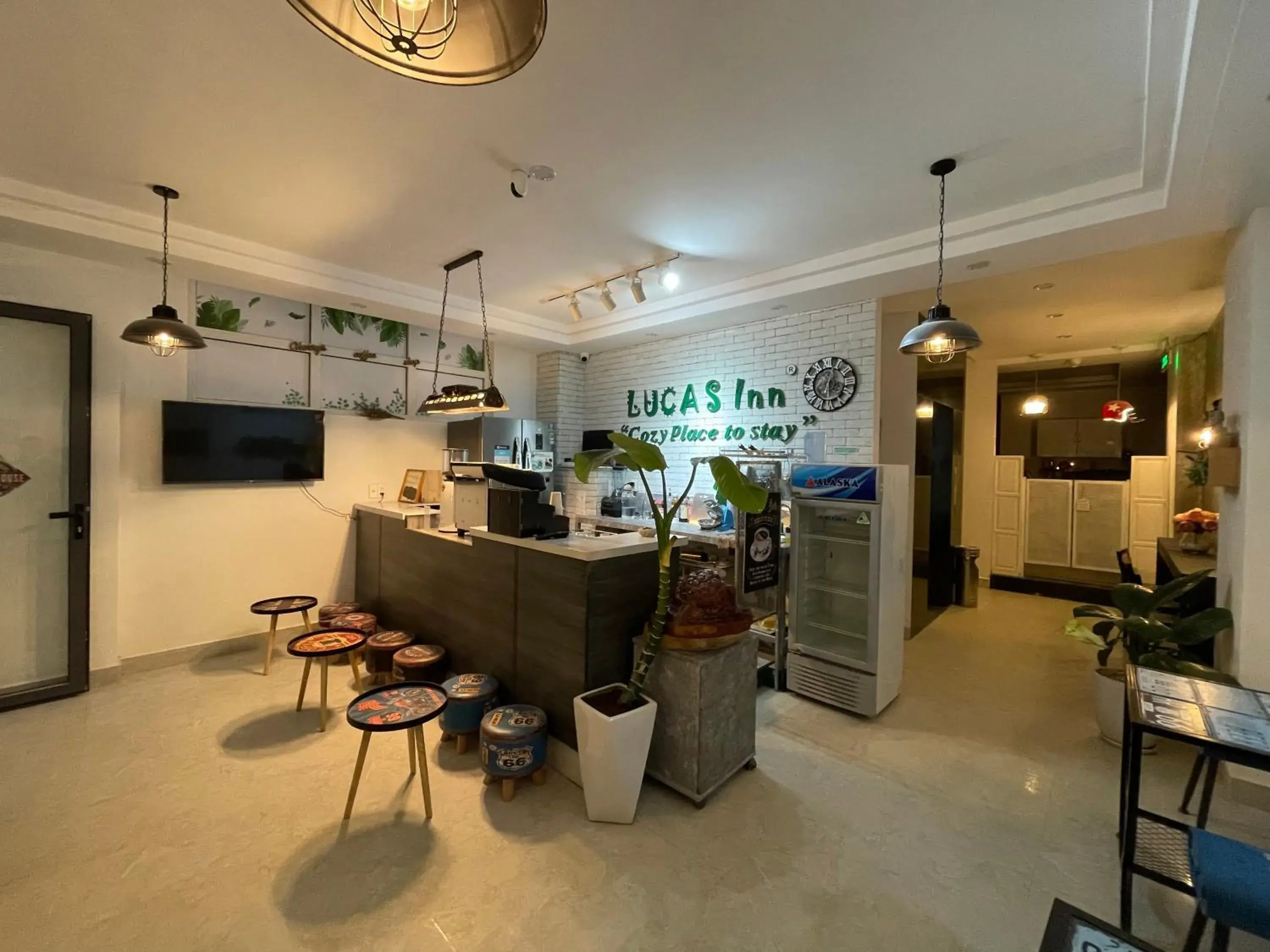 Communal lounge/ TV room in Lucas Inn Communal lounge/ TV room in Lucas Inn