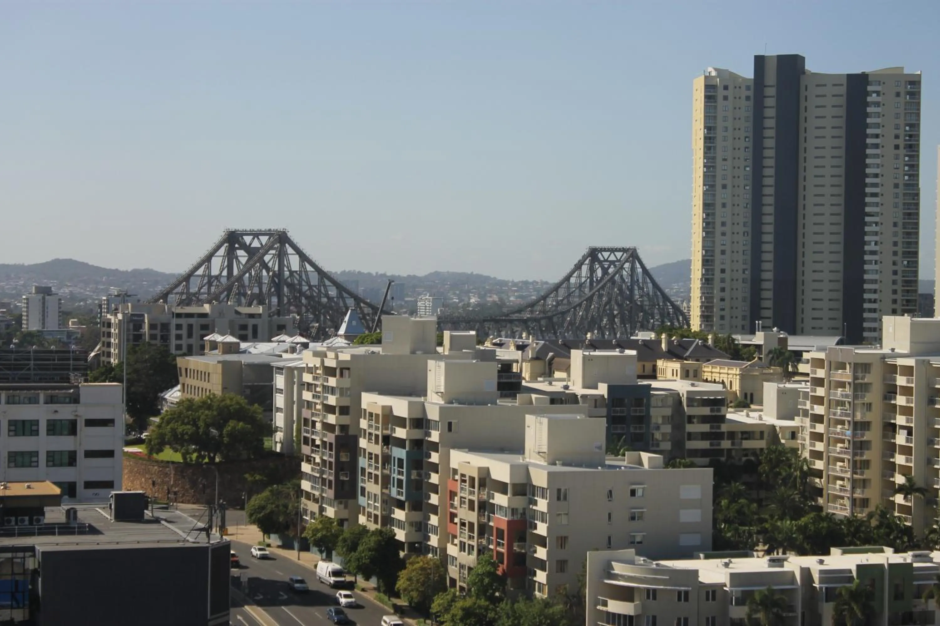 Spectacular Views of CBD by FV with Free Car Park