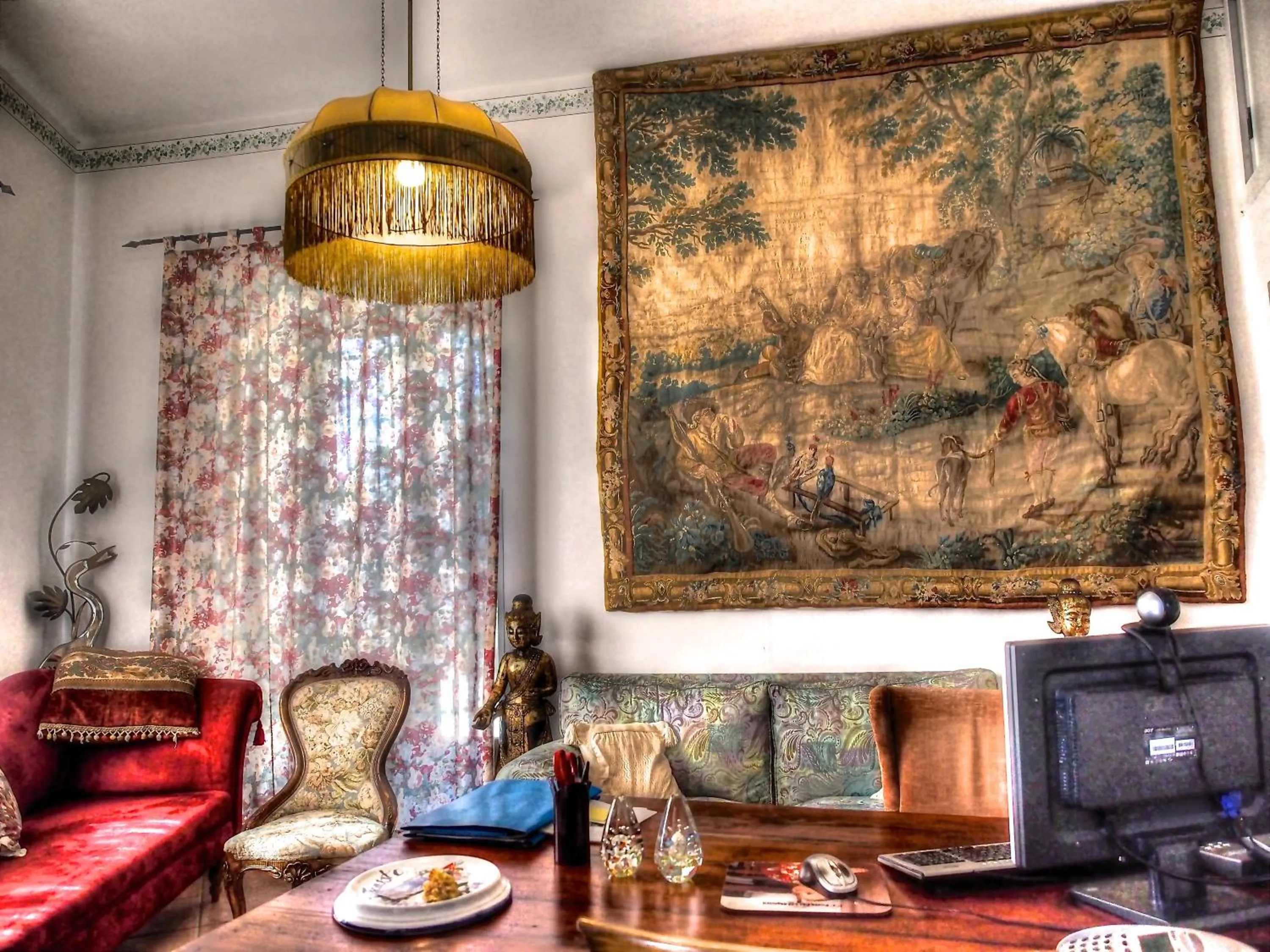 Decorative detail in Villa Donna Fausta