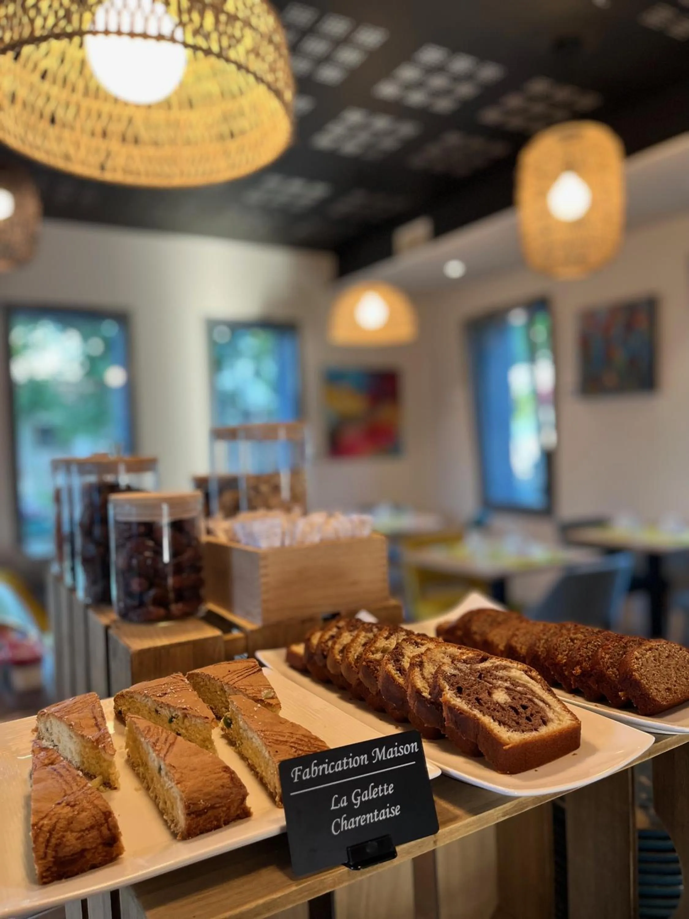 Breakfast in Boutique Hôtel d'Orbigny Chatelaillon - La Rochelle