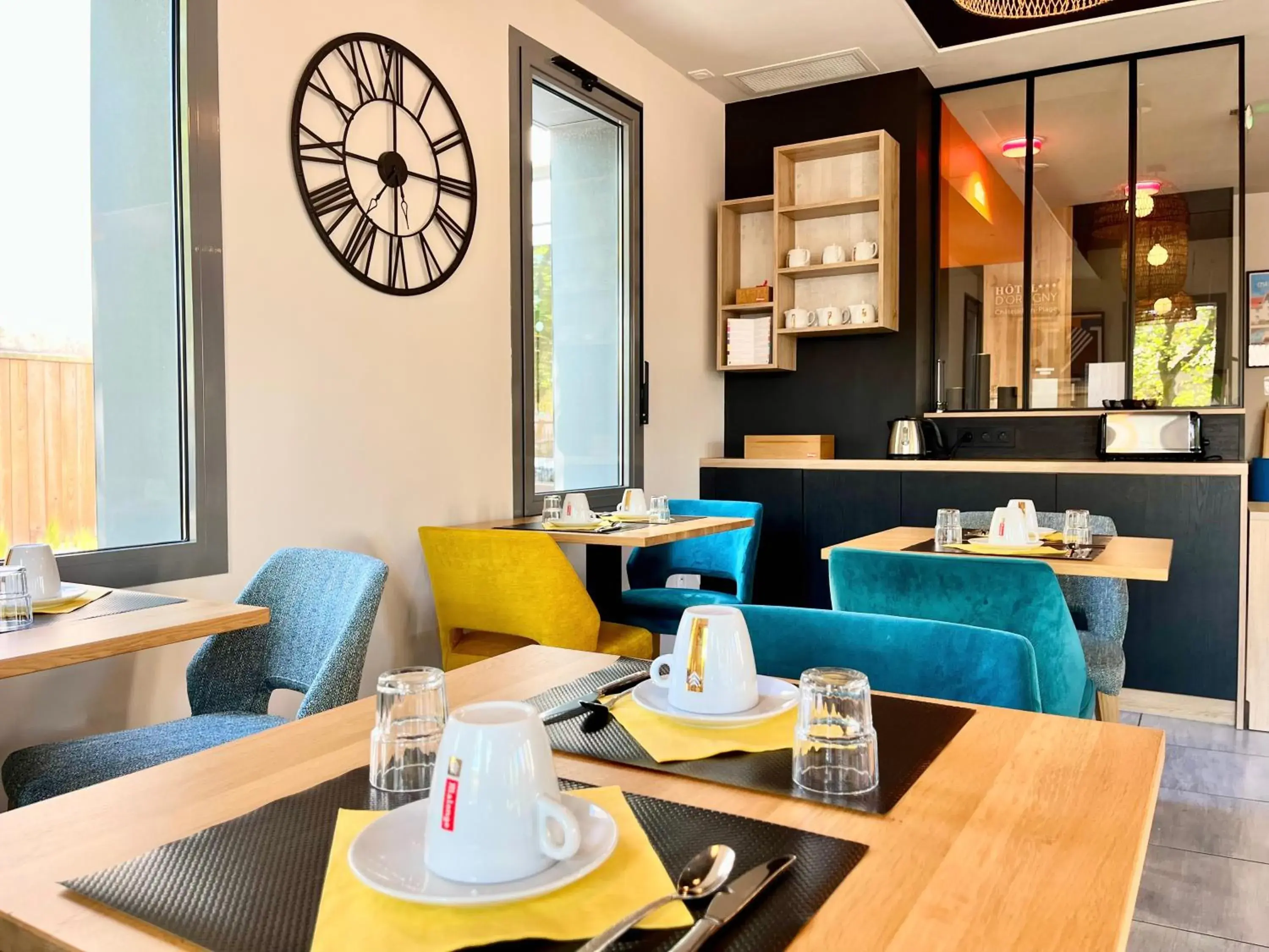 Breakfast in Boutique Hôtel d'Orbigny Chatelaillon - La Rochelle Breakfast in Boutique Hôtel d'Orbigny Chatelaillon - La Rochelle