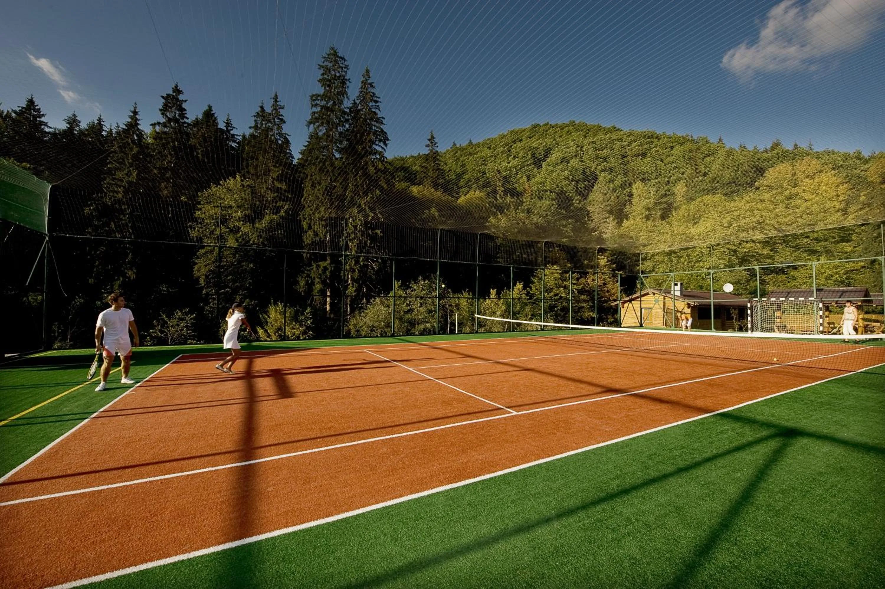Tennis court in Hotel Clermont