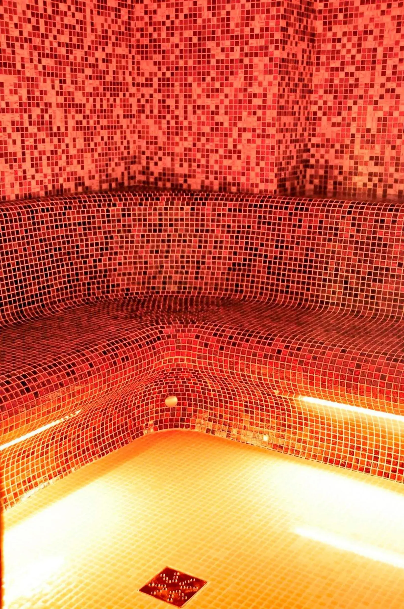 Spa and wellness centre/facilities in Hotel Clermont Spa and wellness centre/facilities in Hotel Clermont