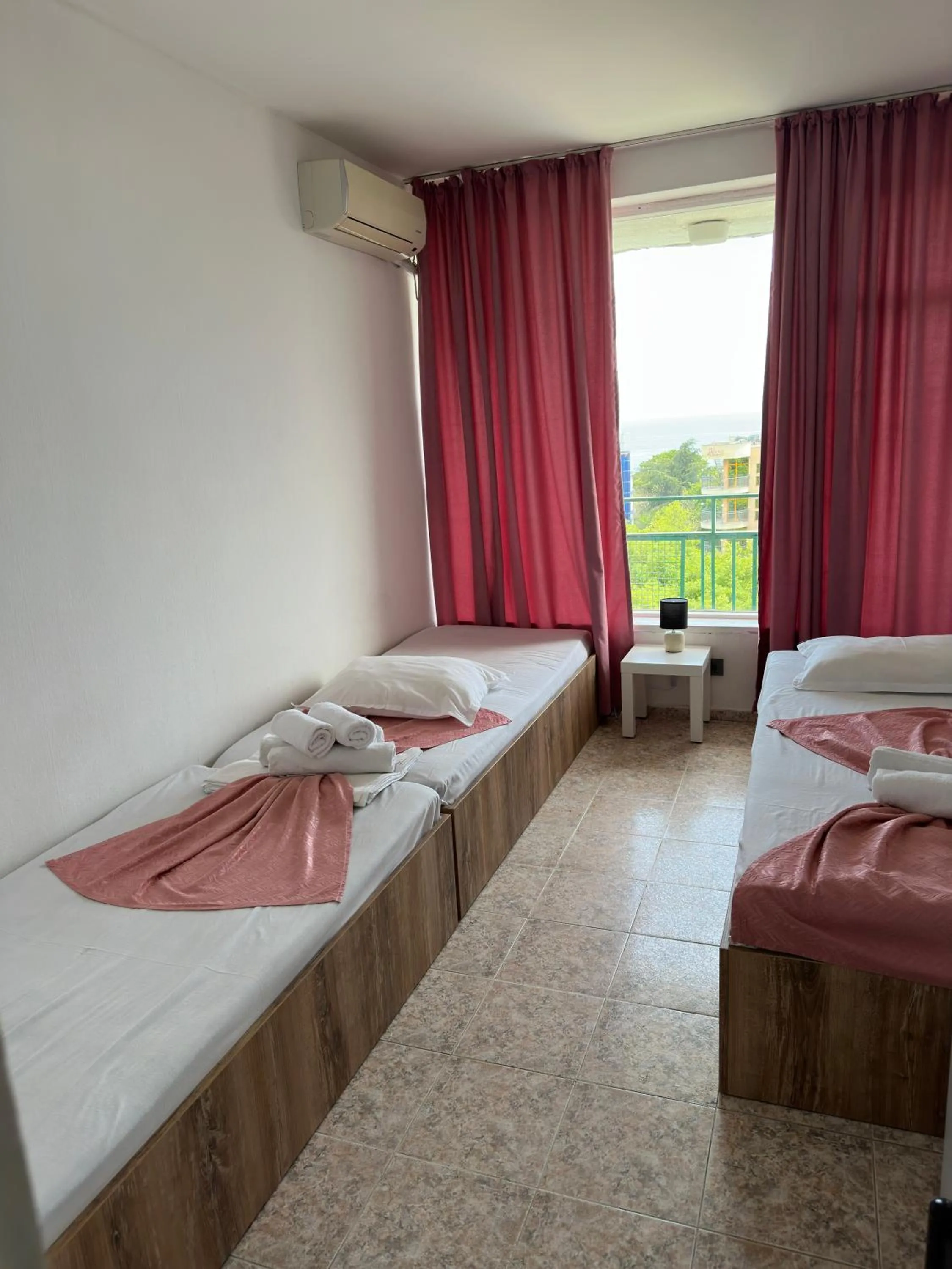 Bed in Hotel Varshava