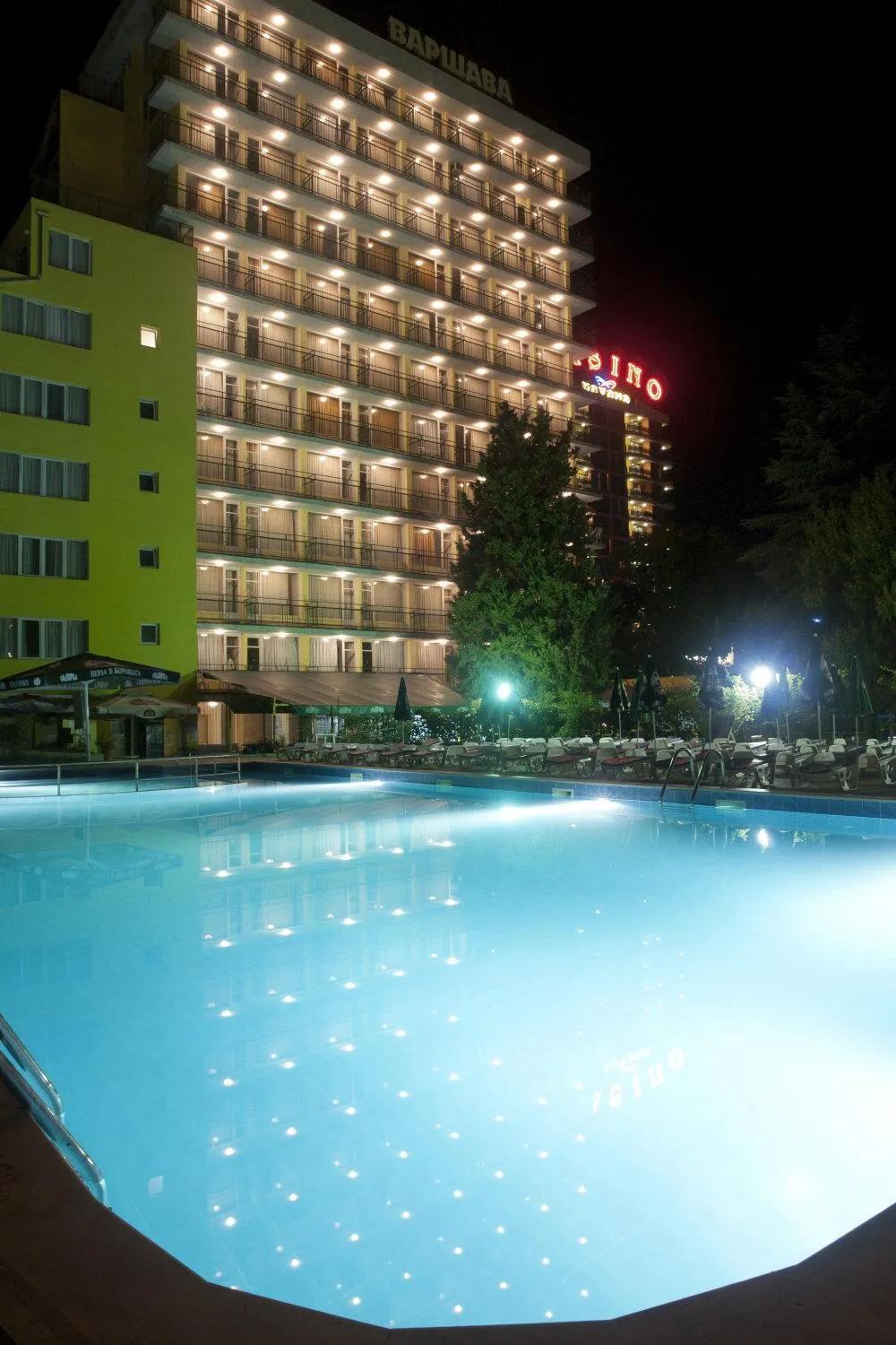 Swimming pool in Hotel Varshava